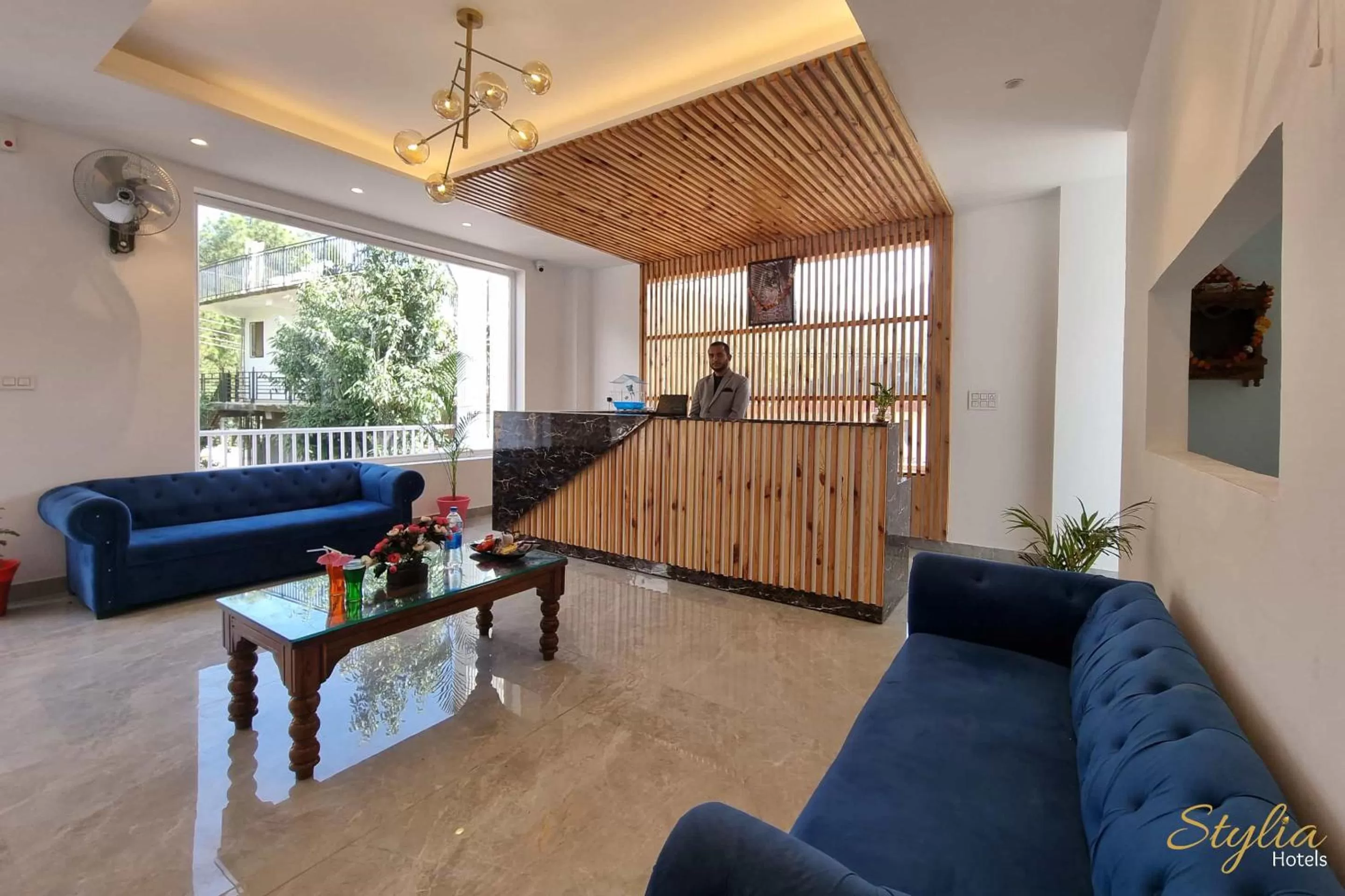 Lobby or reception, Seating Area in Moon Glade By Stylia Hotels