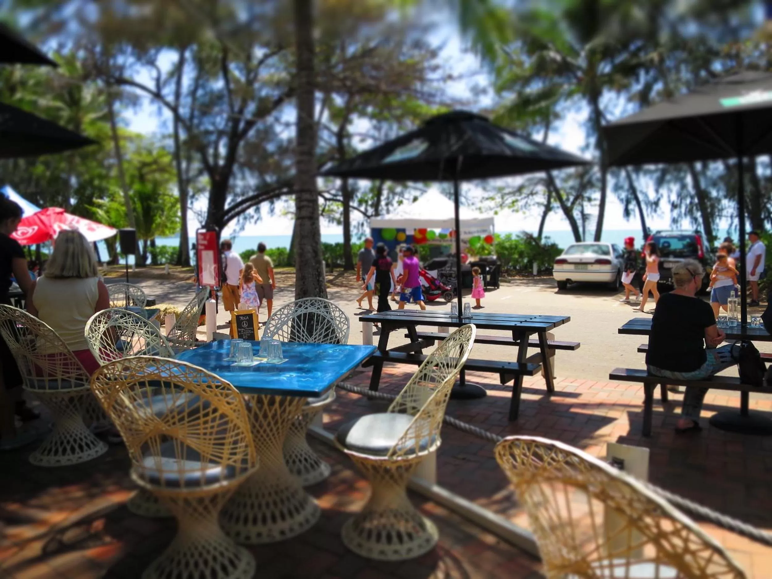 Seating area in Marlin Waters Beachfront Apartments
