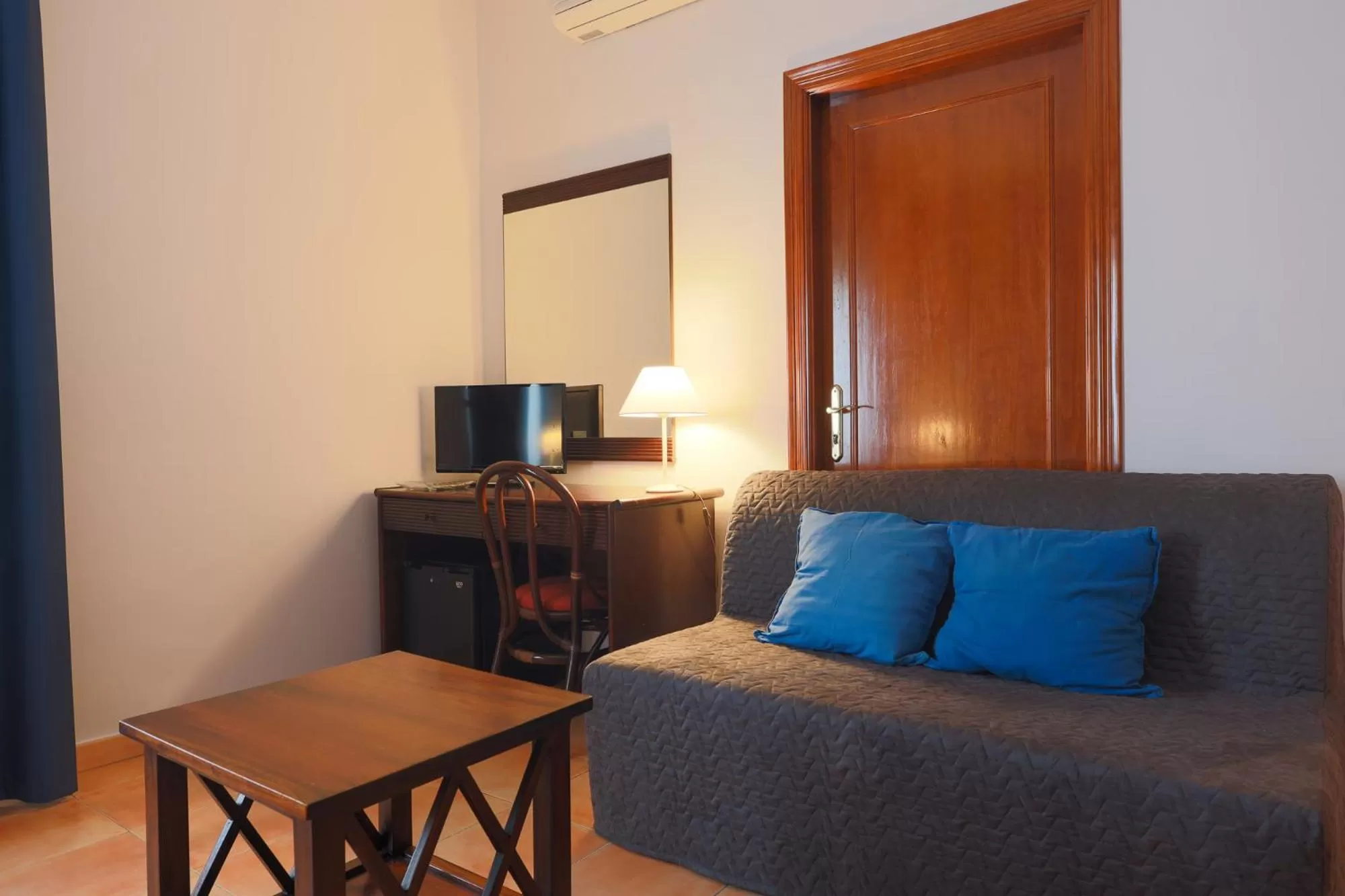 Decorative detail in Casa del Regidor