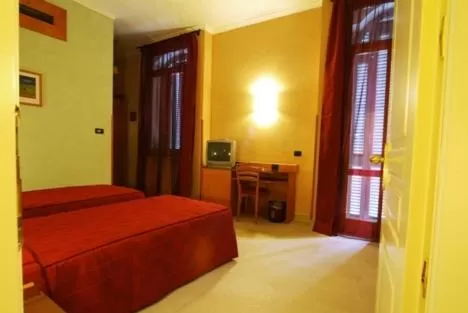 Day, Bed in Hotel Eden