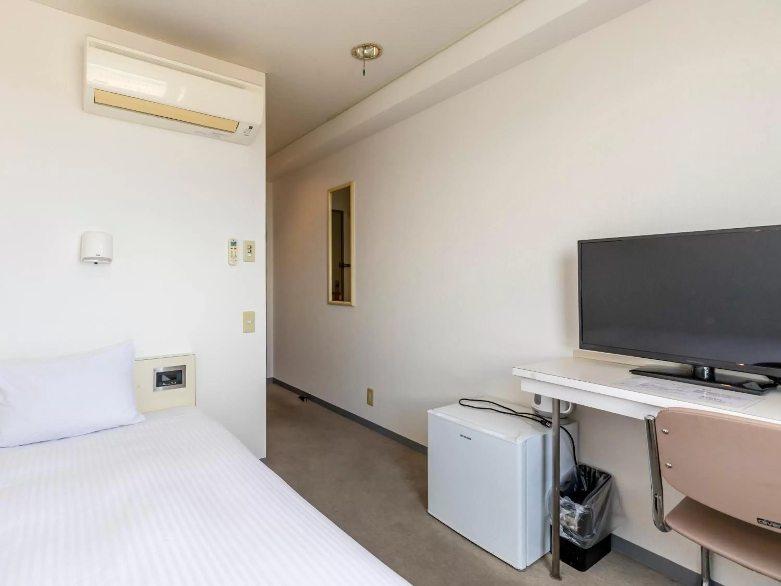 Standard Single Room - single occupancy - Non-Smoking in Tabist Hotel Yuan Akashi Standard Single Room - single occupancy - Non-Smoking in Tabist Hotel Yuan Akashi