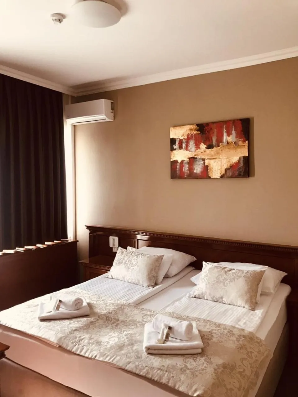 Bed in Hotel Bristol