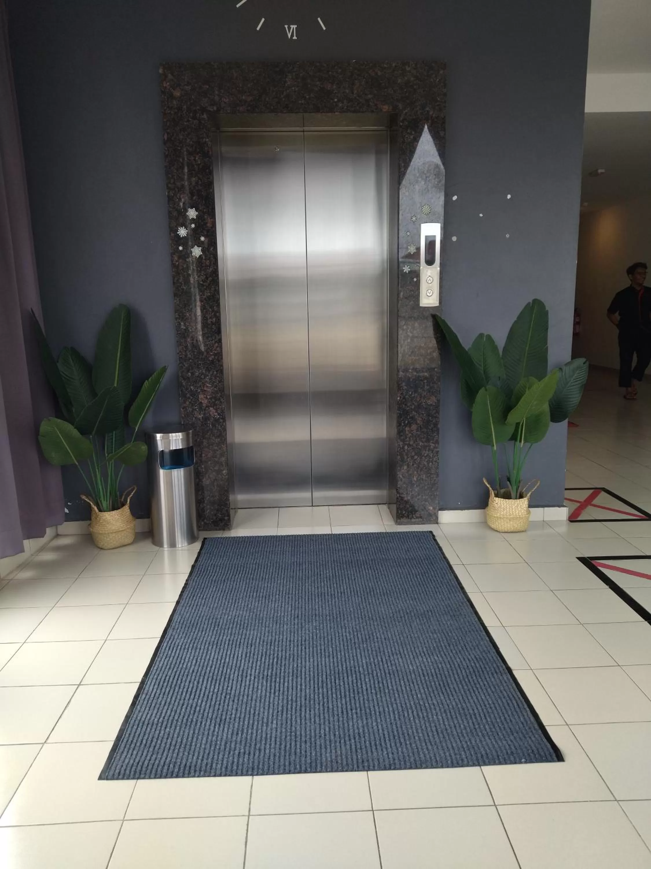 elevator in Sp Central Hotel