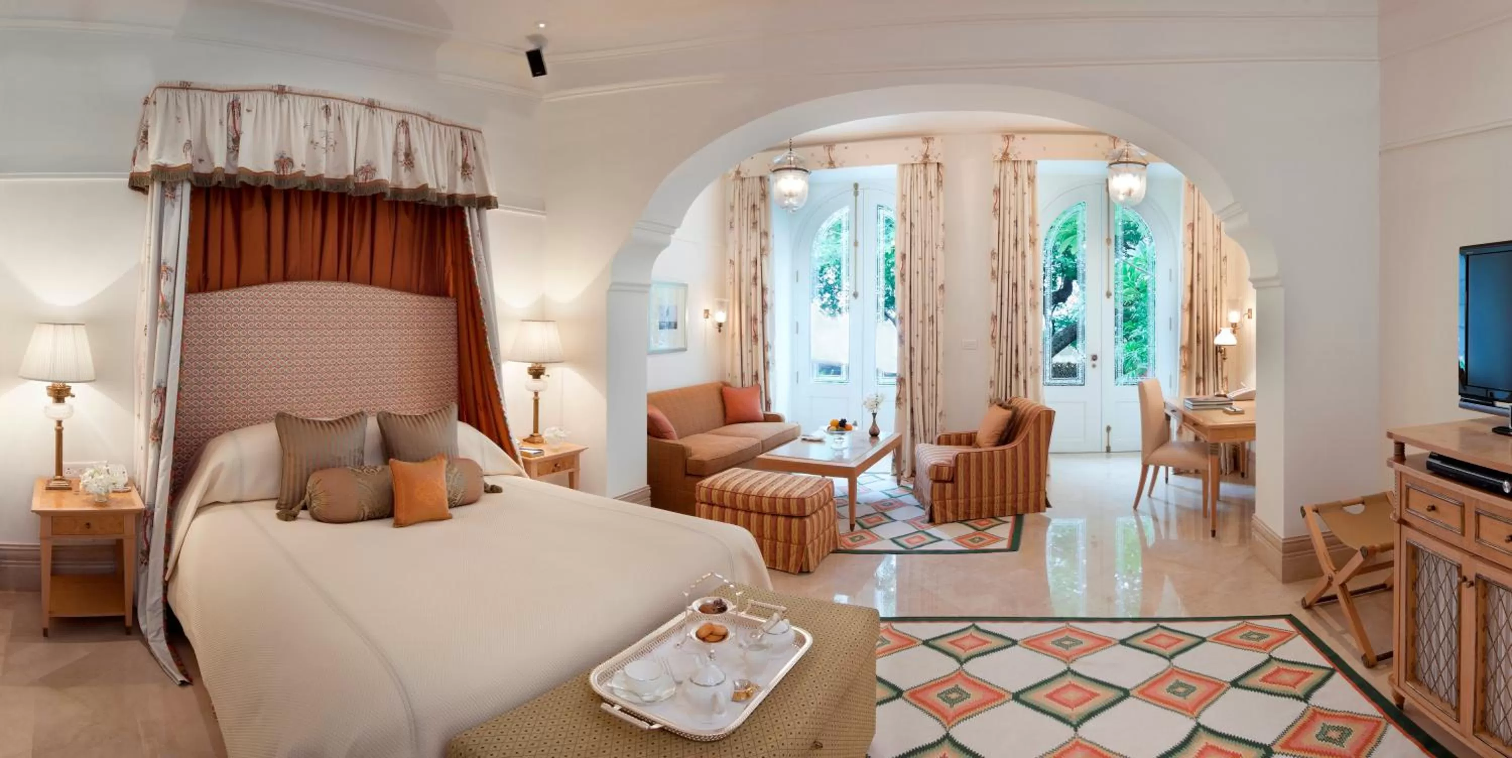 Day, Bed in Taj Falaknuma Palace