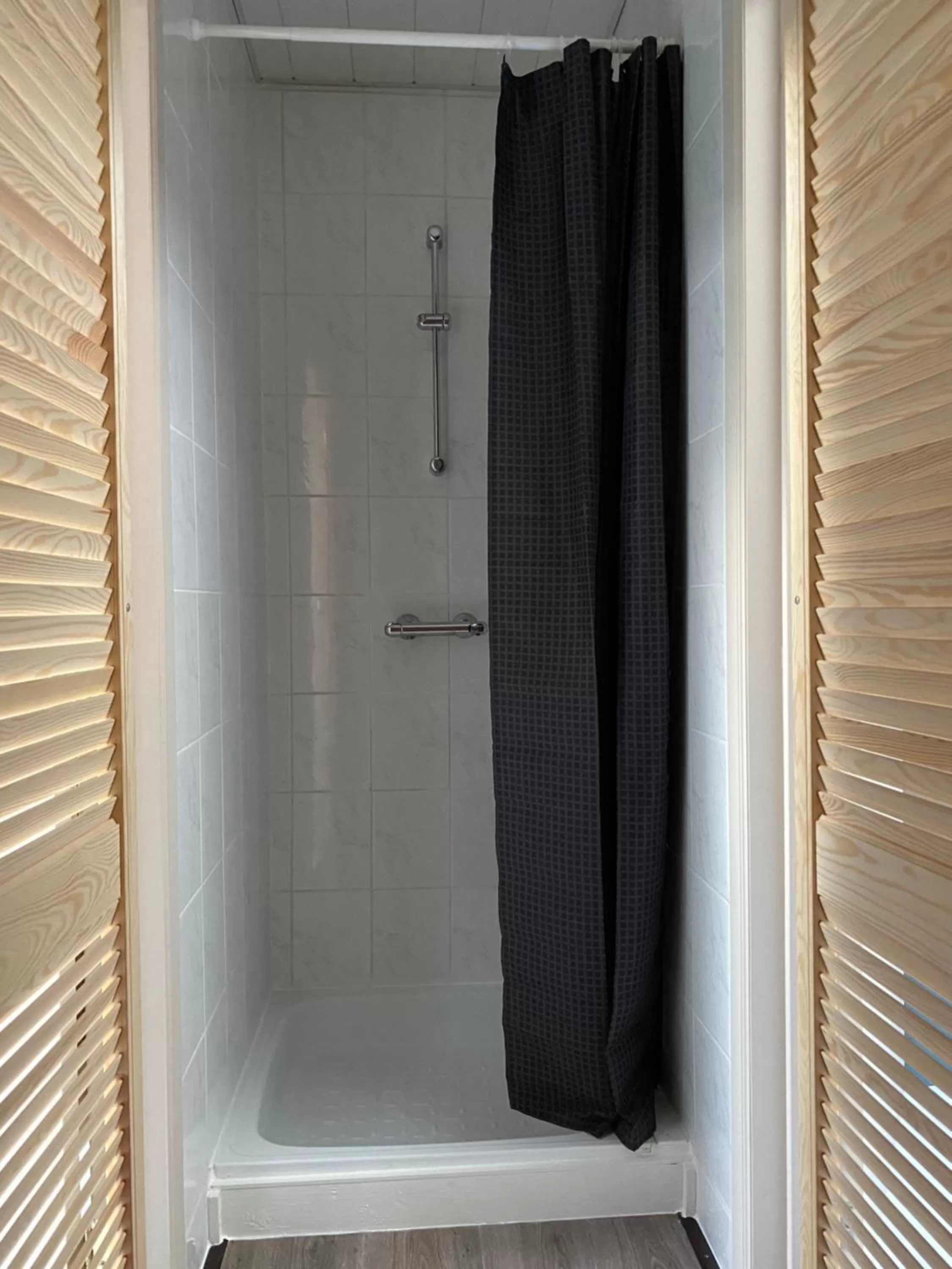 Shower in B & B Simme Zimme