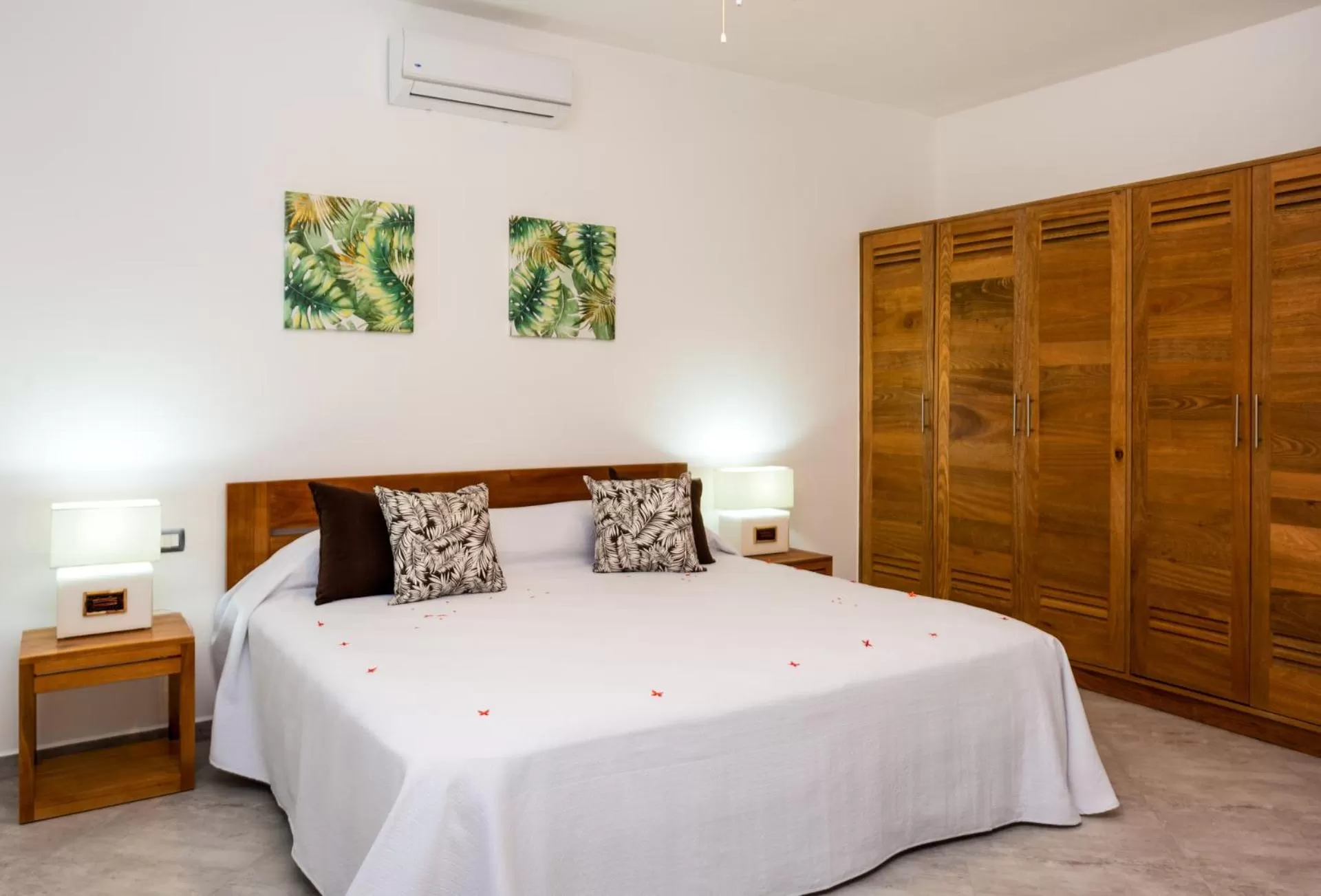 Bedroom, Bed in Louisa Aparthotel