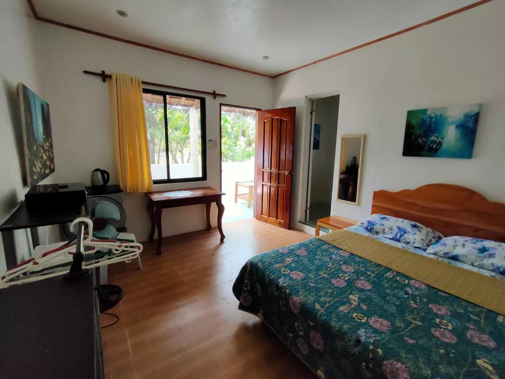 Bed in Moalboal T Breeze Coastal Resort