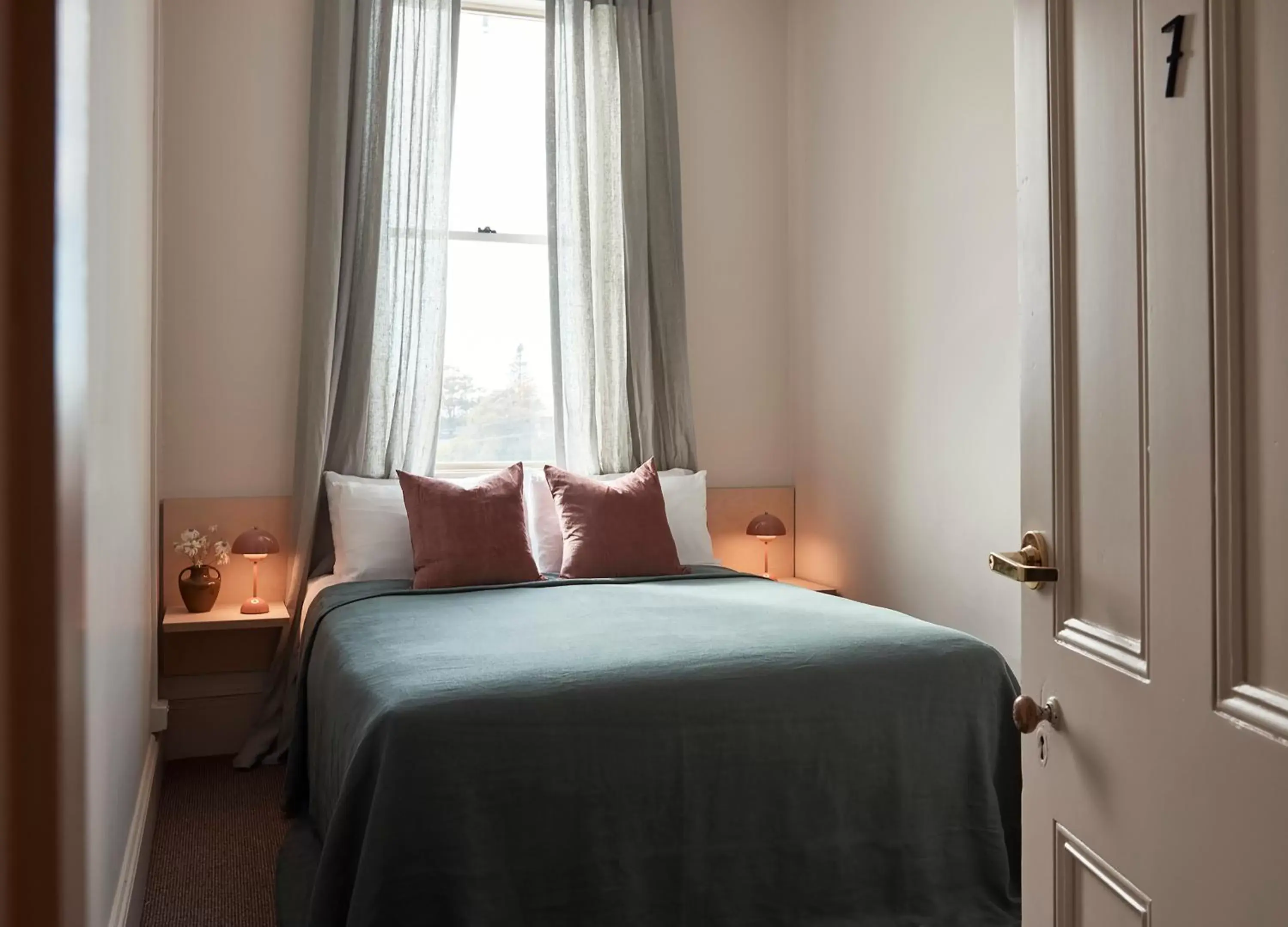 Deluxe Double Room with Sea View in The Rooms Milton Deluxe Double Room with Sea View in The Rooms Milton