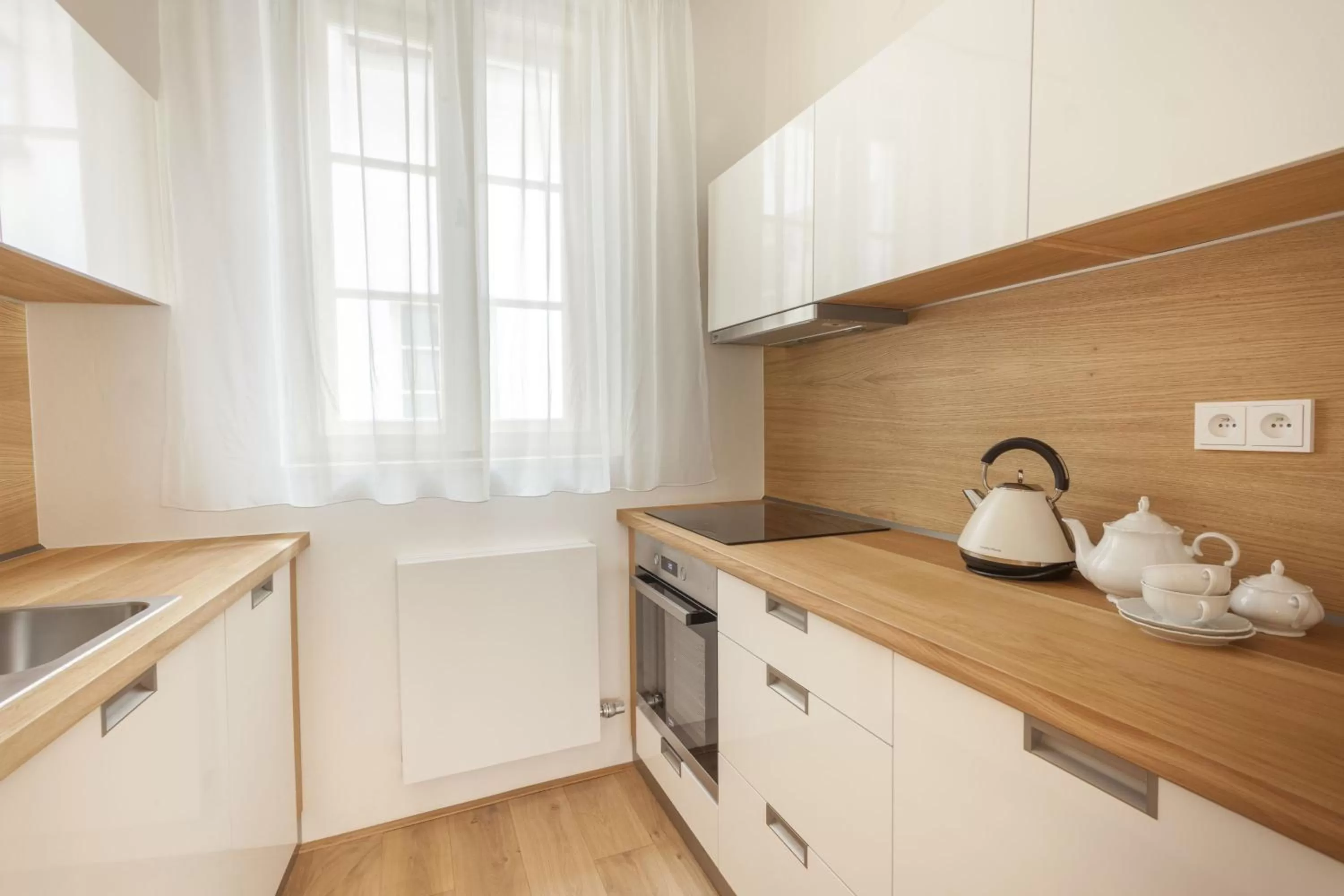 Kitchen or kitchenette in Hotel At the White Lily