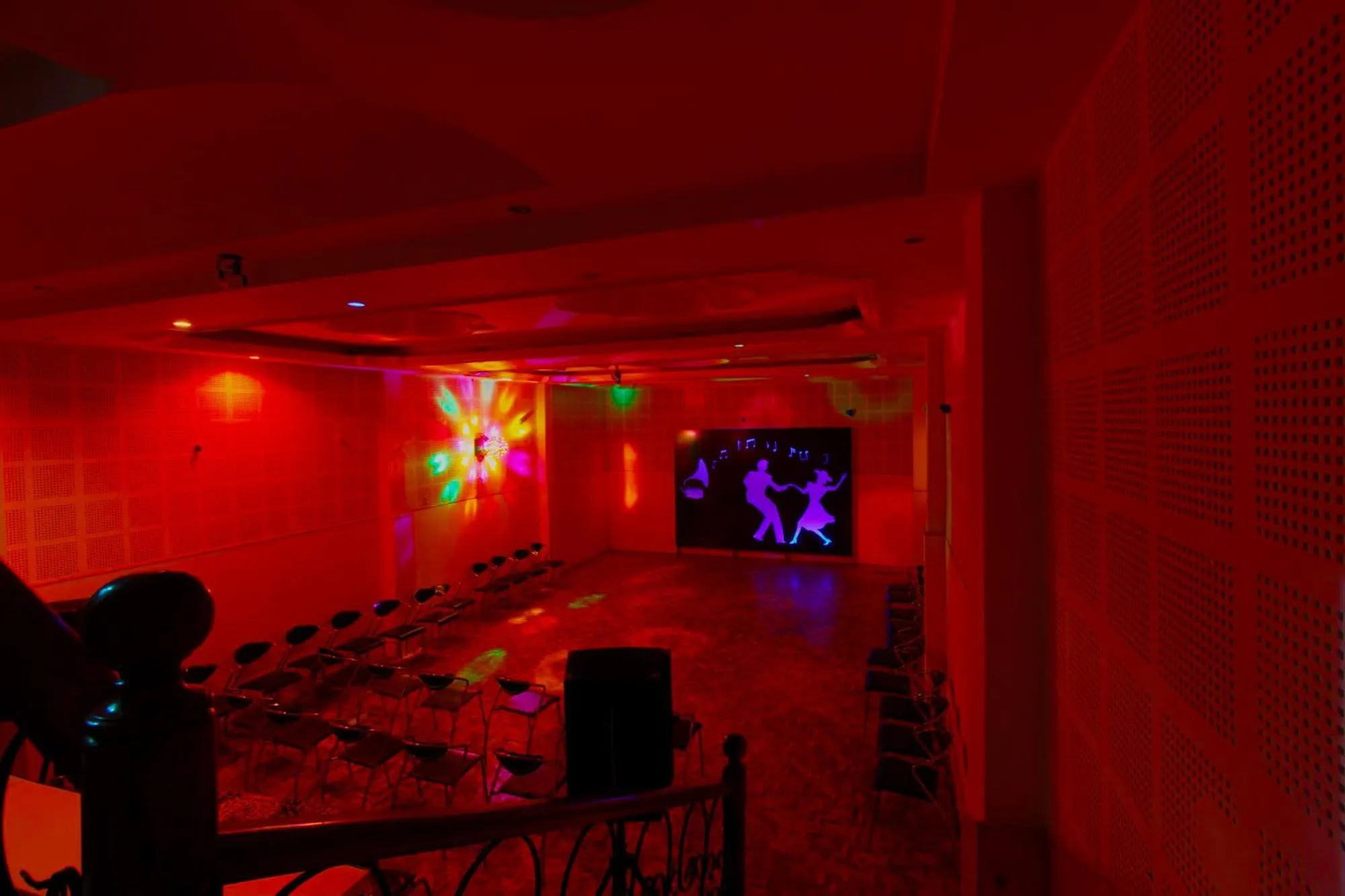 Nightclub / DJ in Hotel Mountain Top