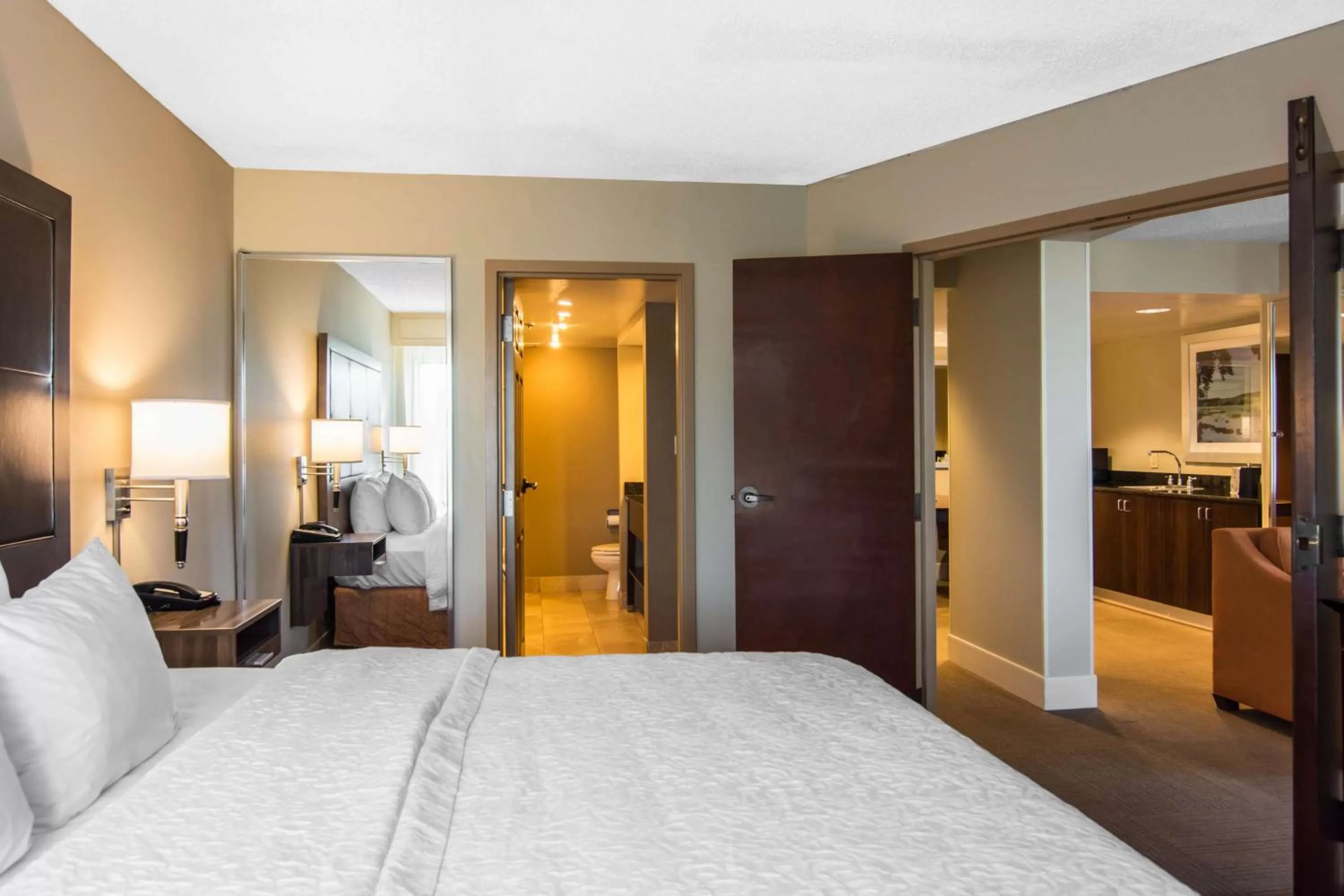 Bed in Hampton Inn South Hill