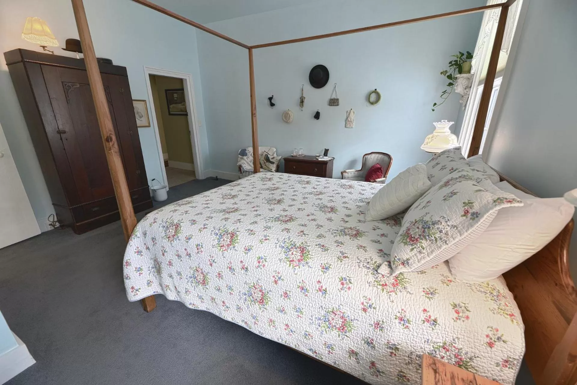 Double Room with Private Bathroom in The Bed and Breakfast at Oliver Phelps