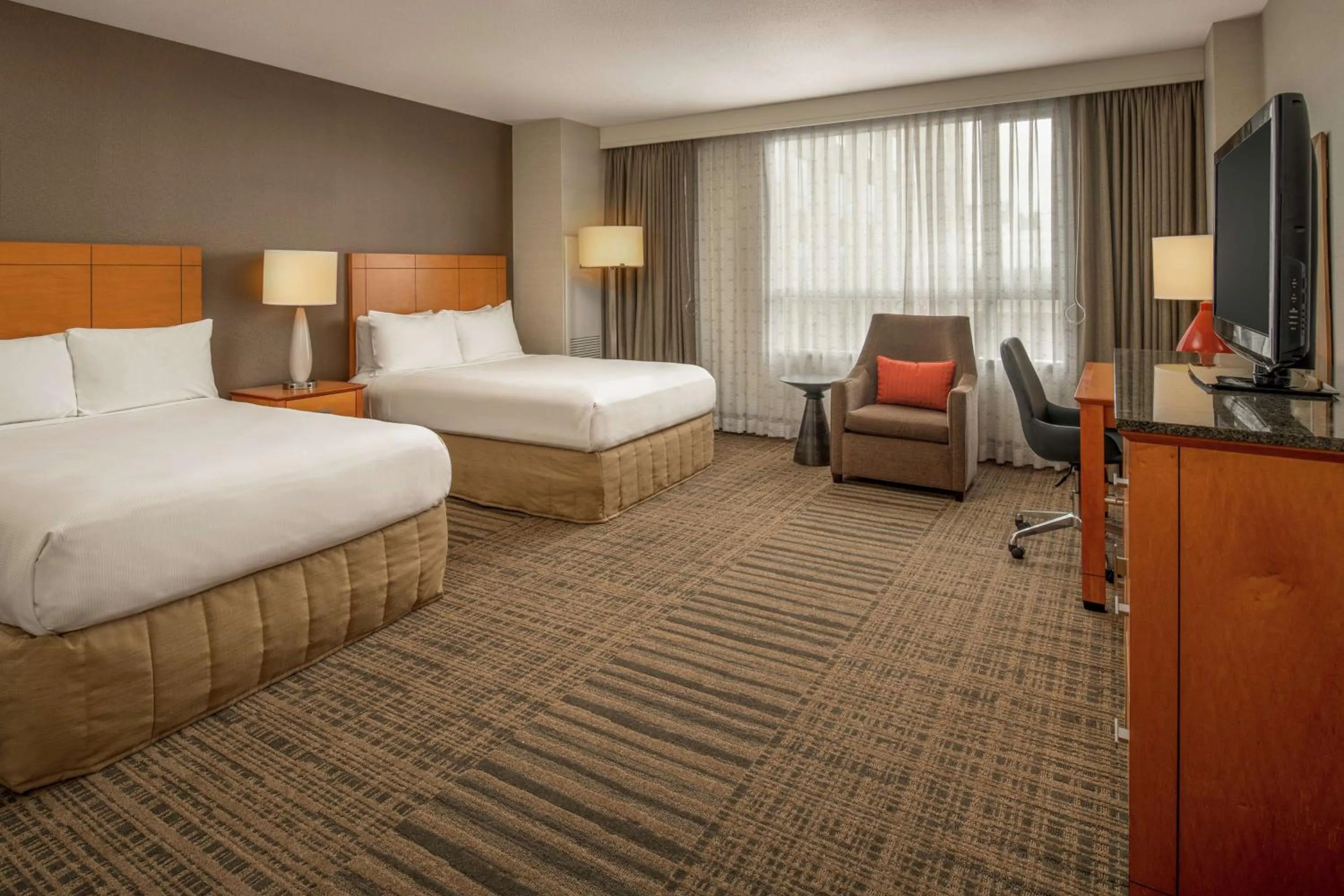 Bedroom, Bed in Hilton Vancouver Washington