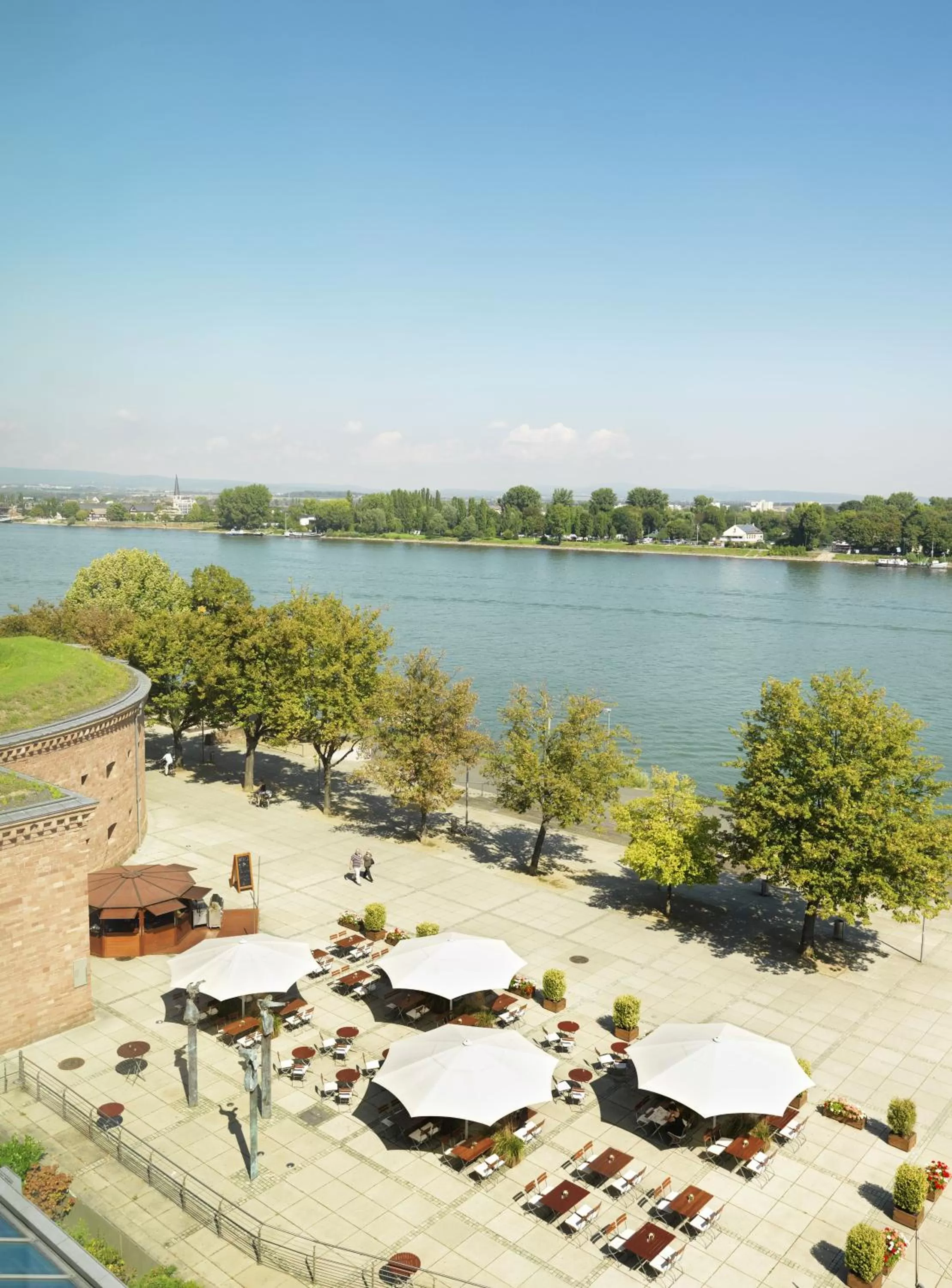 Twin Room with River View - Club Access in Hyatt Regency Mainz