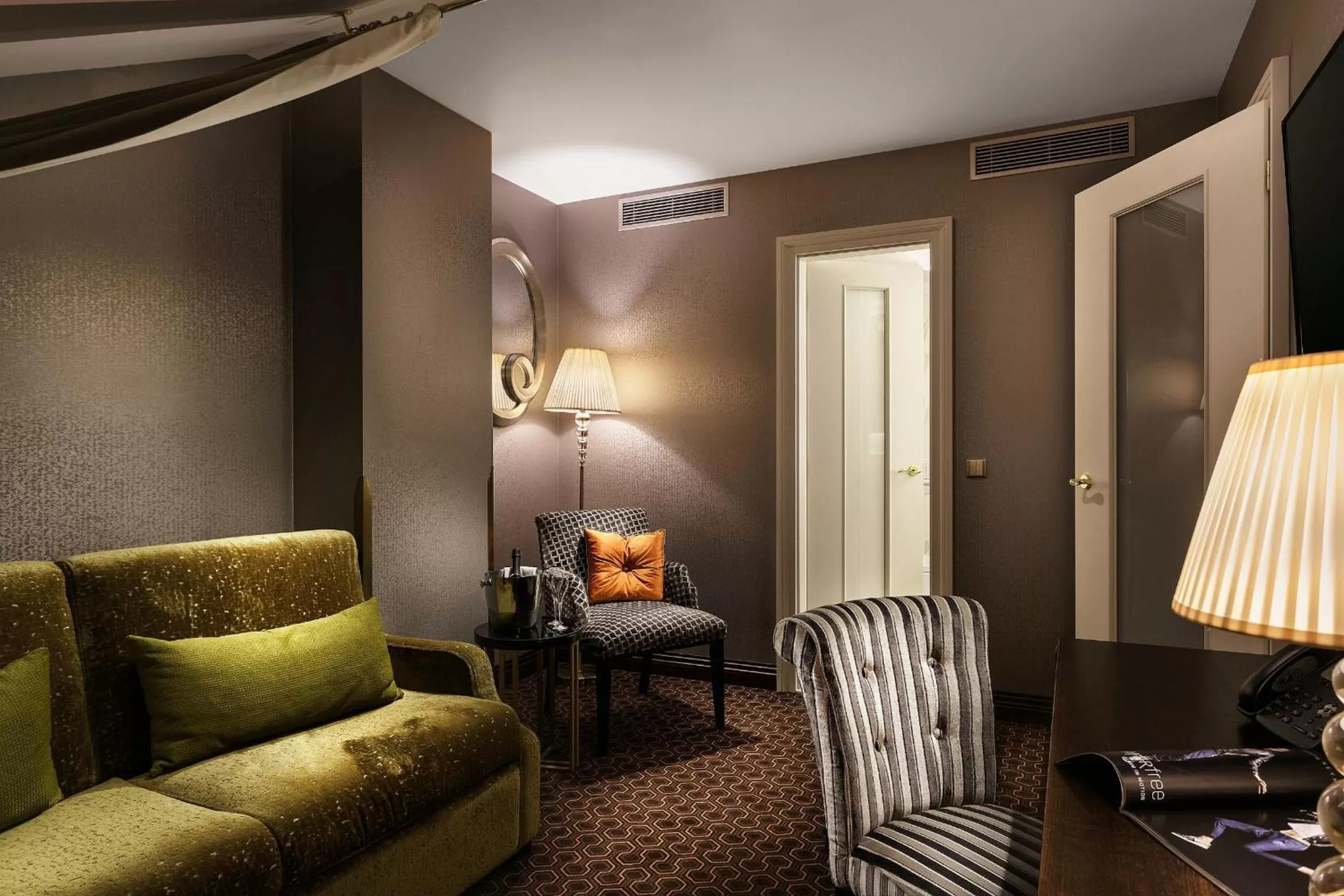 Martini Suite in COSMOPOLITAN Hotel Prague