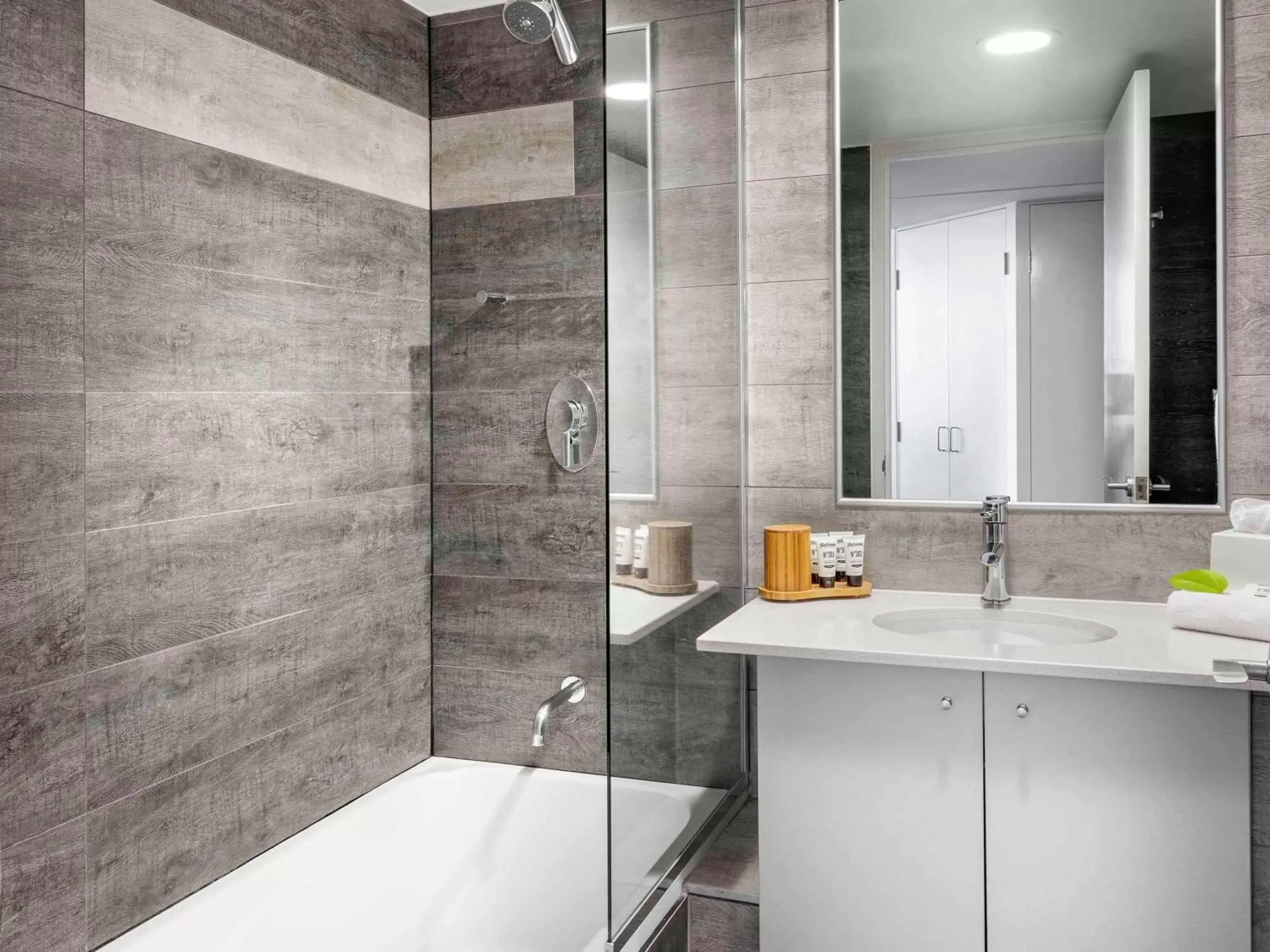 Studio Hotel Room in The Sebel Brisbane Studio Hotel Room in The Sebel Brisbane