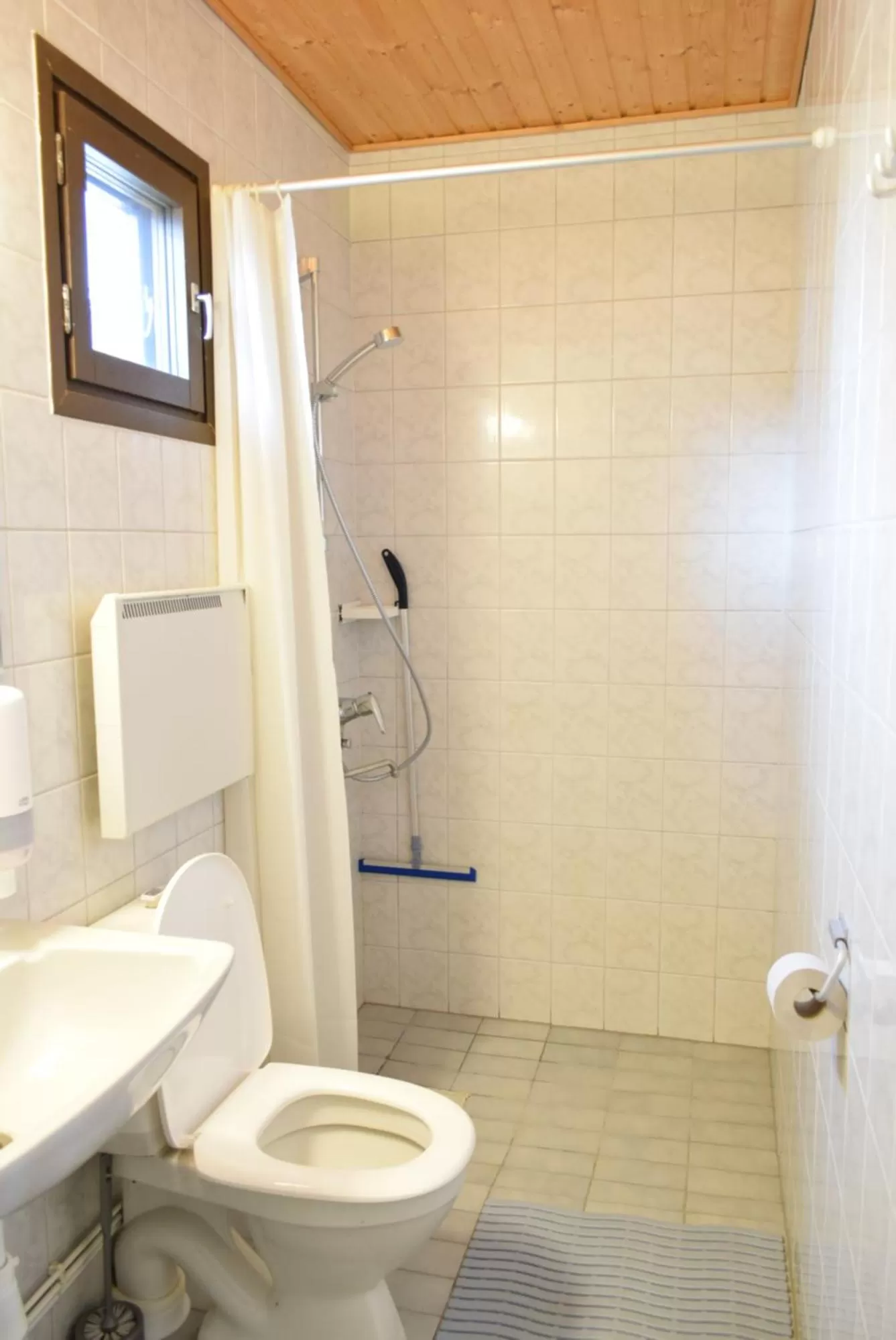 Shower, Bathroom in Visulahti Cottages