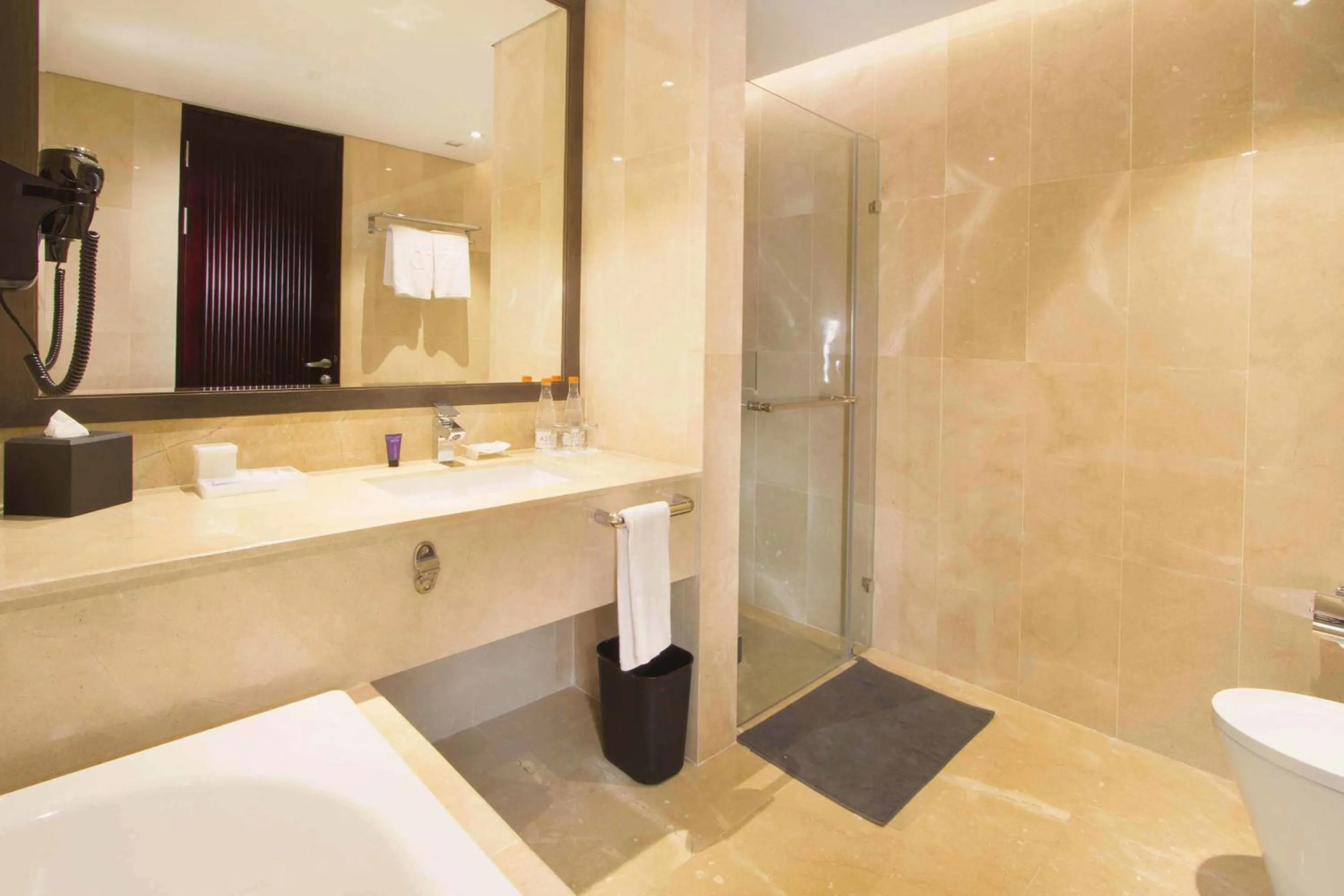 Bathroom in Aston Priority Simatupang Hotel and Conference Center