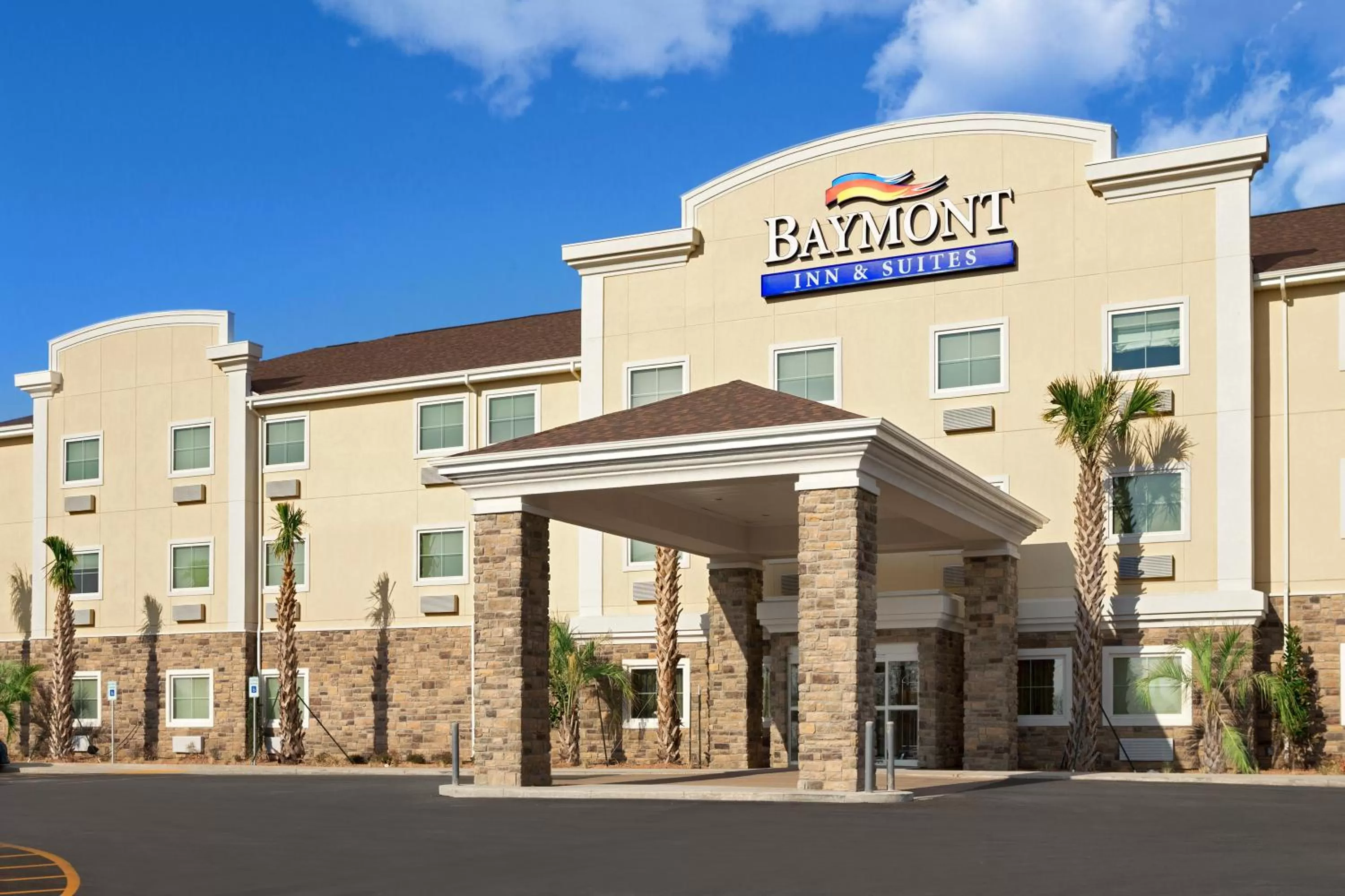 Facade/entrance in Baymont Inn & Suites by Wyndham Odessa