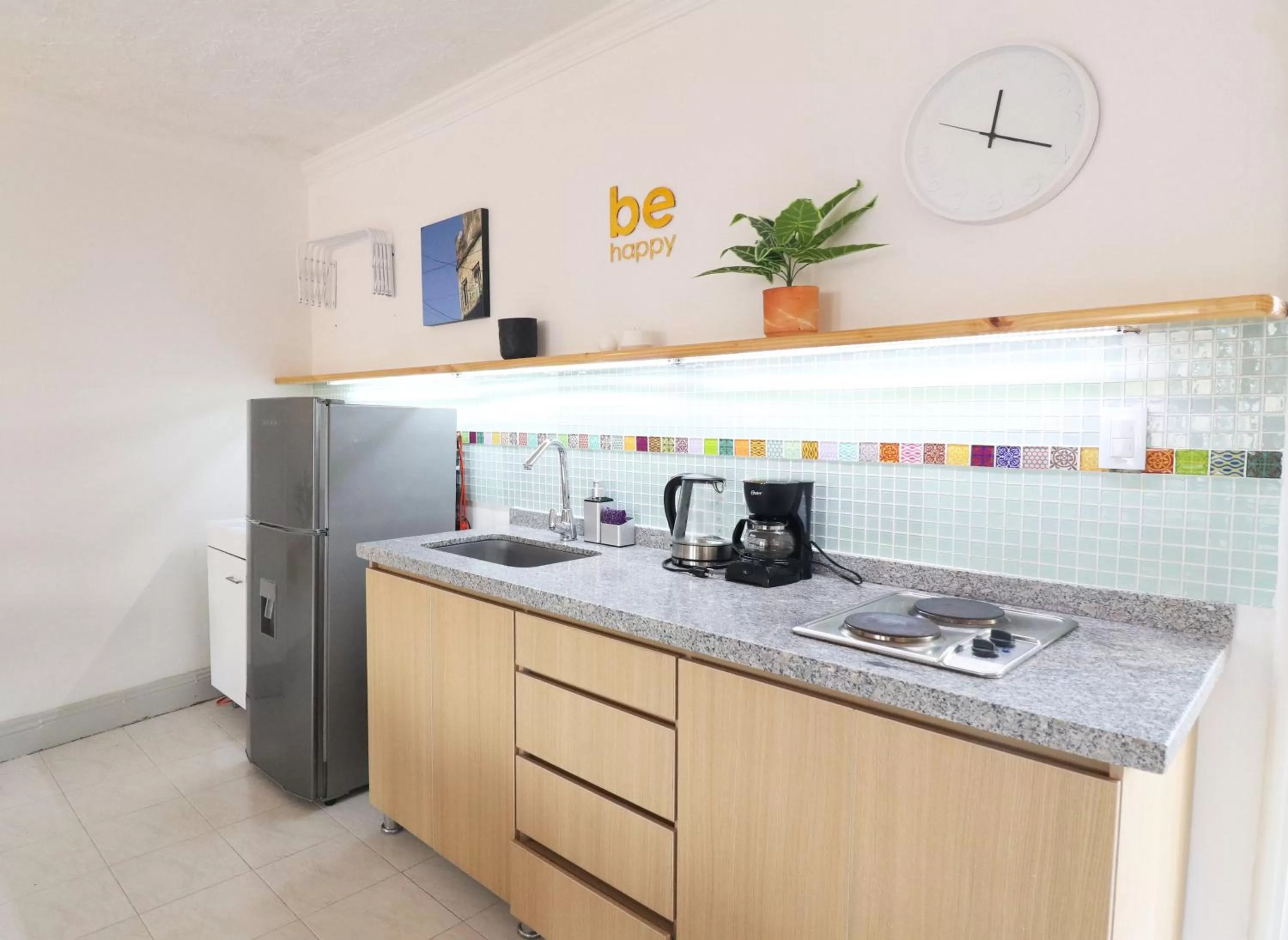Kitchen/Kitchenette in 554 Apartments