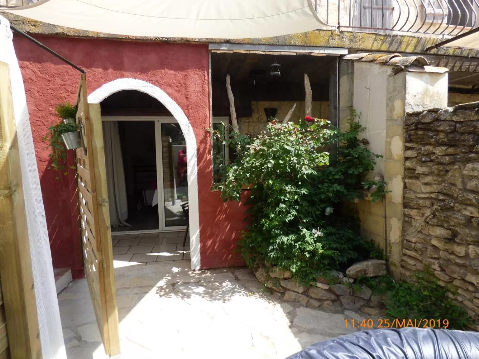 Facade/entrance in MAS MAURANE-Chambre d'hôte avec SPA privé aux portes d'ARLES