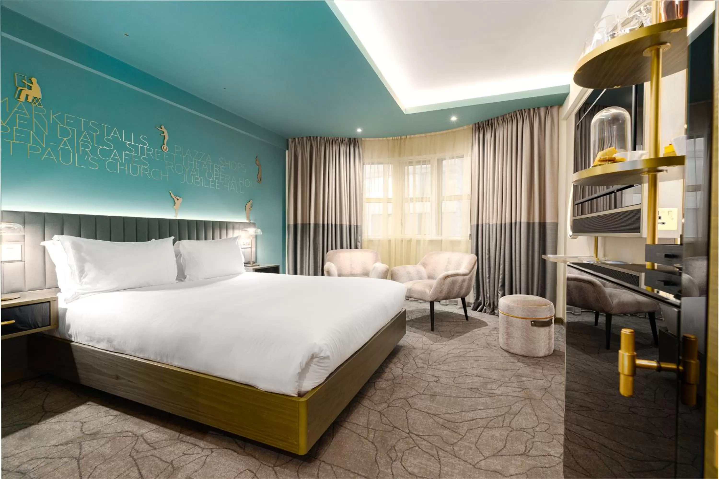Bedroom, Bed in Middle Eight - Covent Garden - Preferred Hotels and Resorts