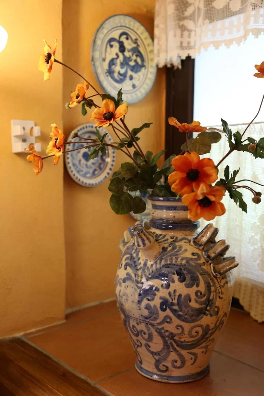 Decorative detail in Kimera