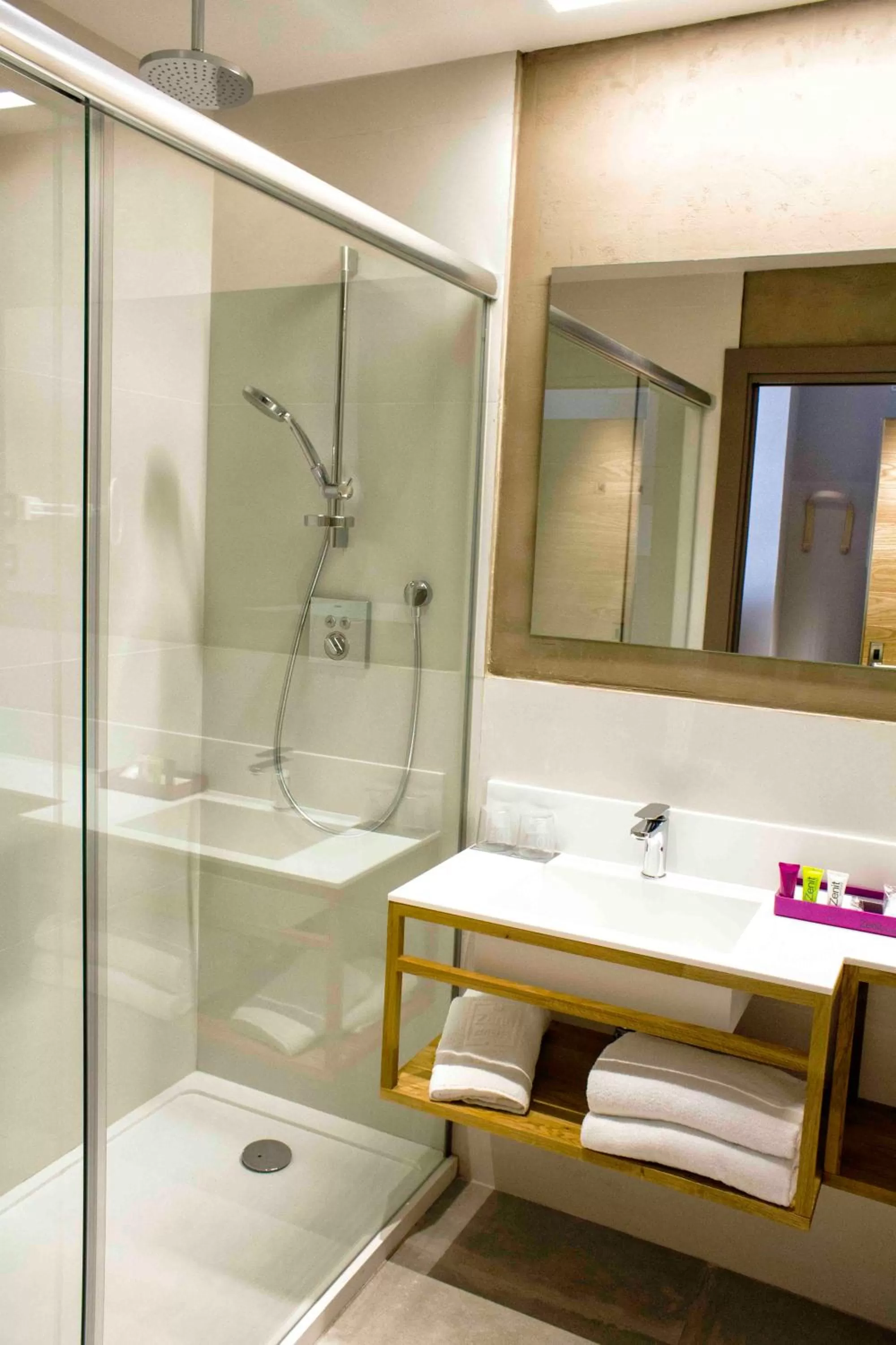 Bathroom in Zenit San Sebastián