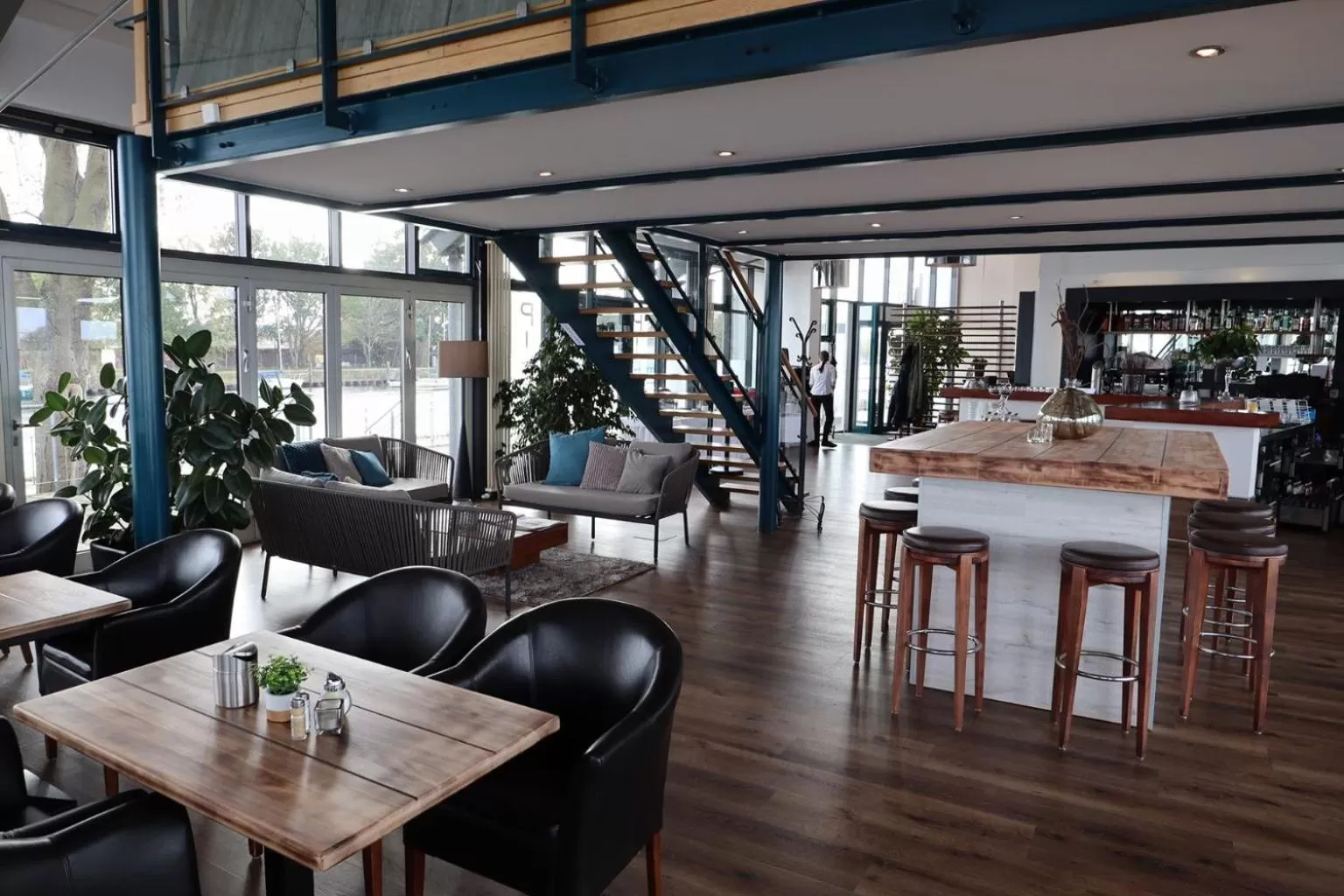 Restaurant/places to eat in Hotel & Restaurant Utkiek