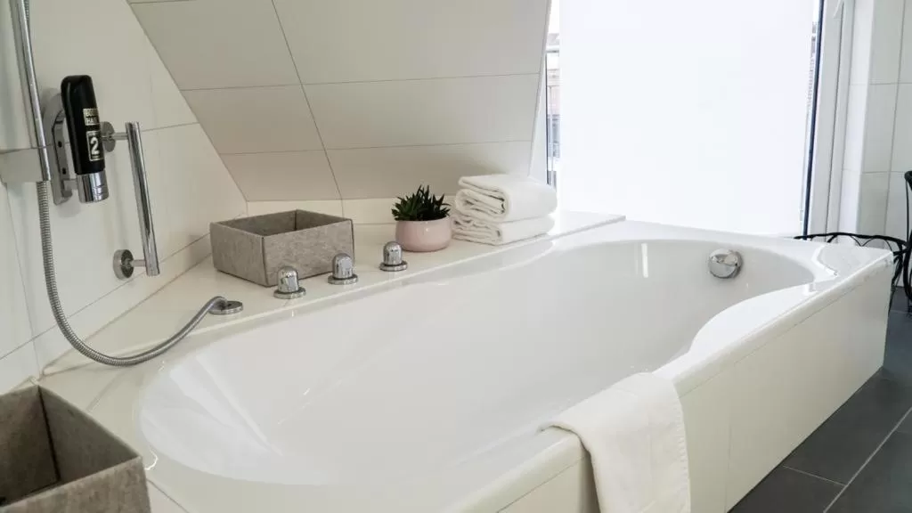 Bathroom in Arthotel ANA Liberty Bremen City