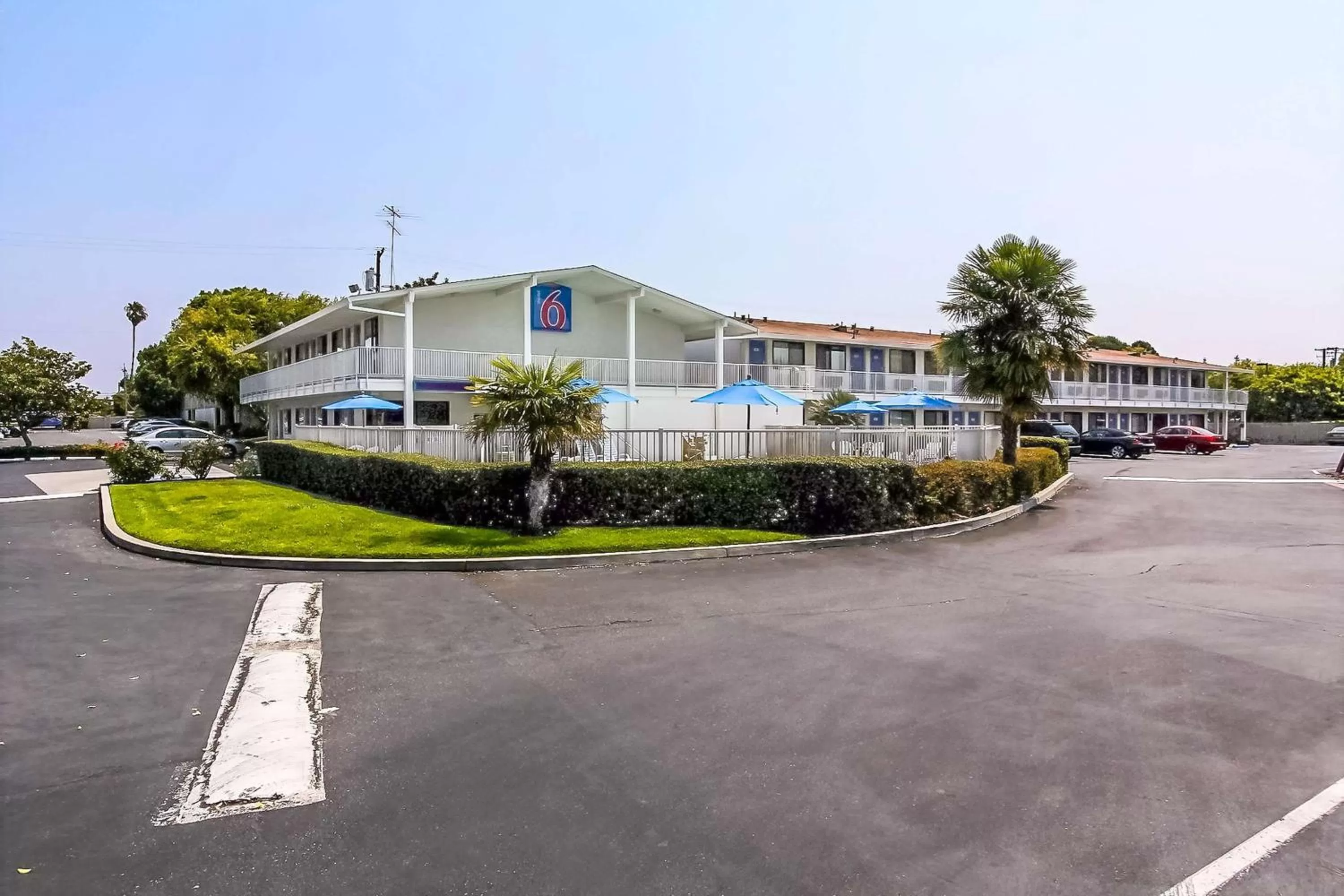 Property building in Motel 6-Sunnyvale, CA - South