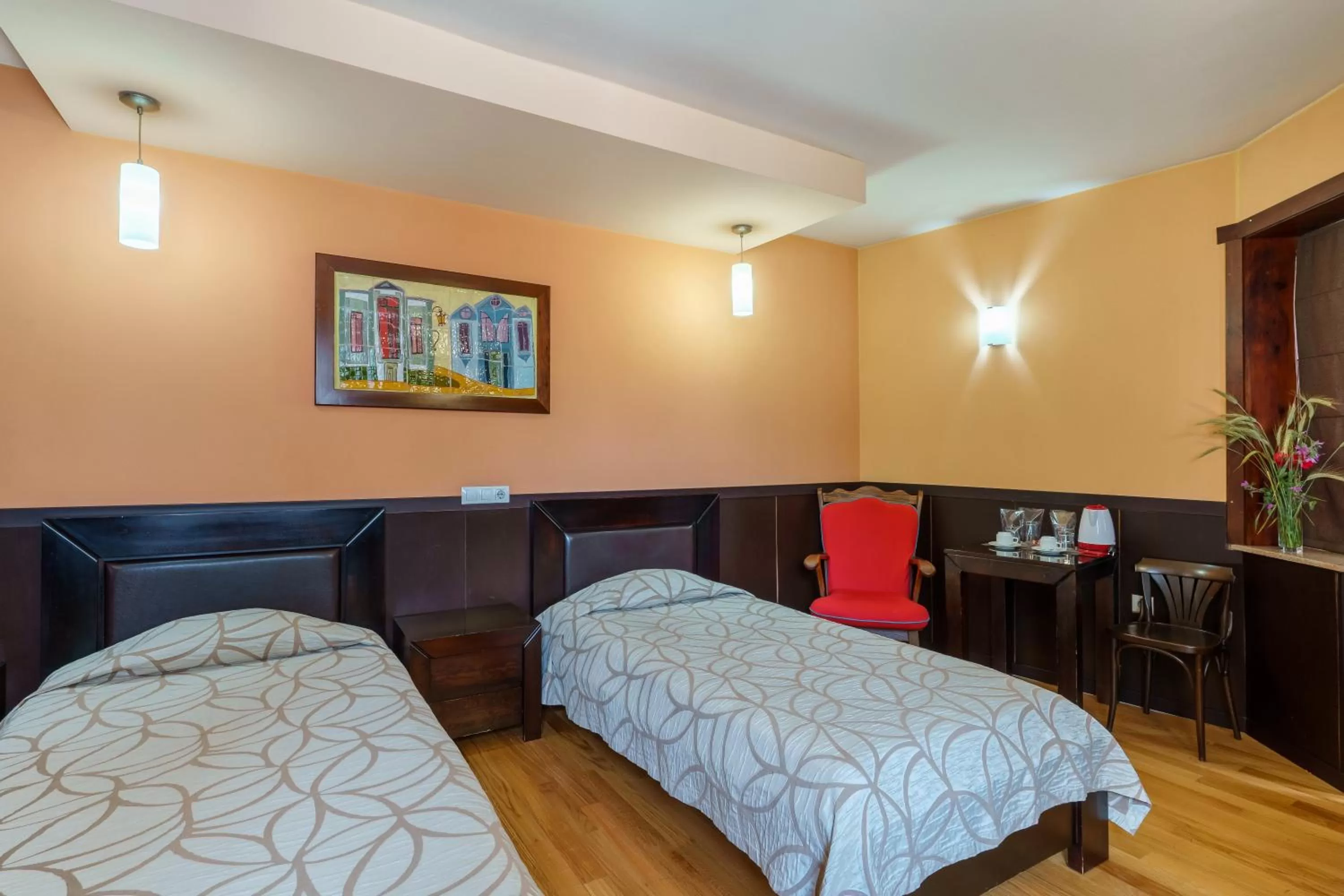 Bed in Hotel Ego - Free Parking - Top Central Location