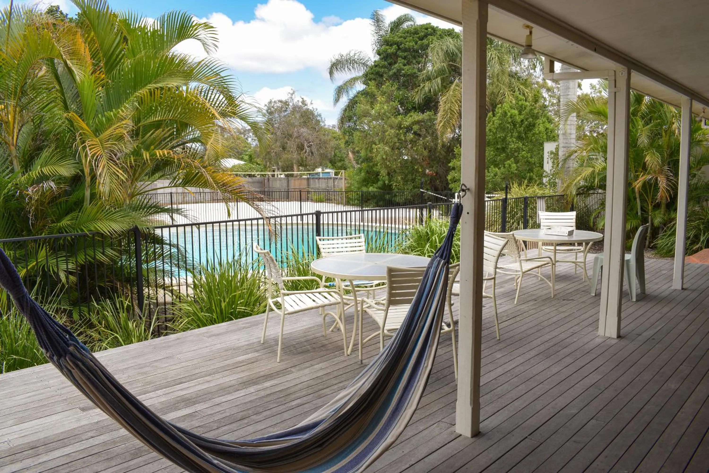 Property building in Hervey Bay Flashpackers