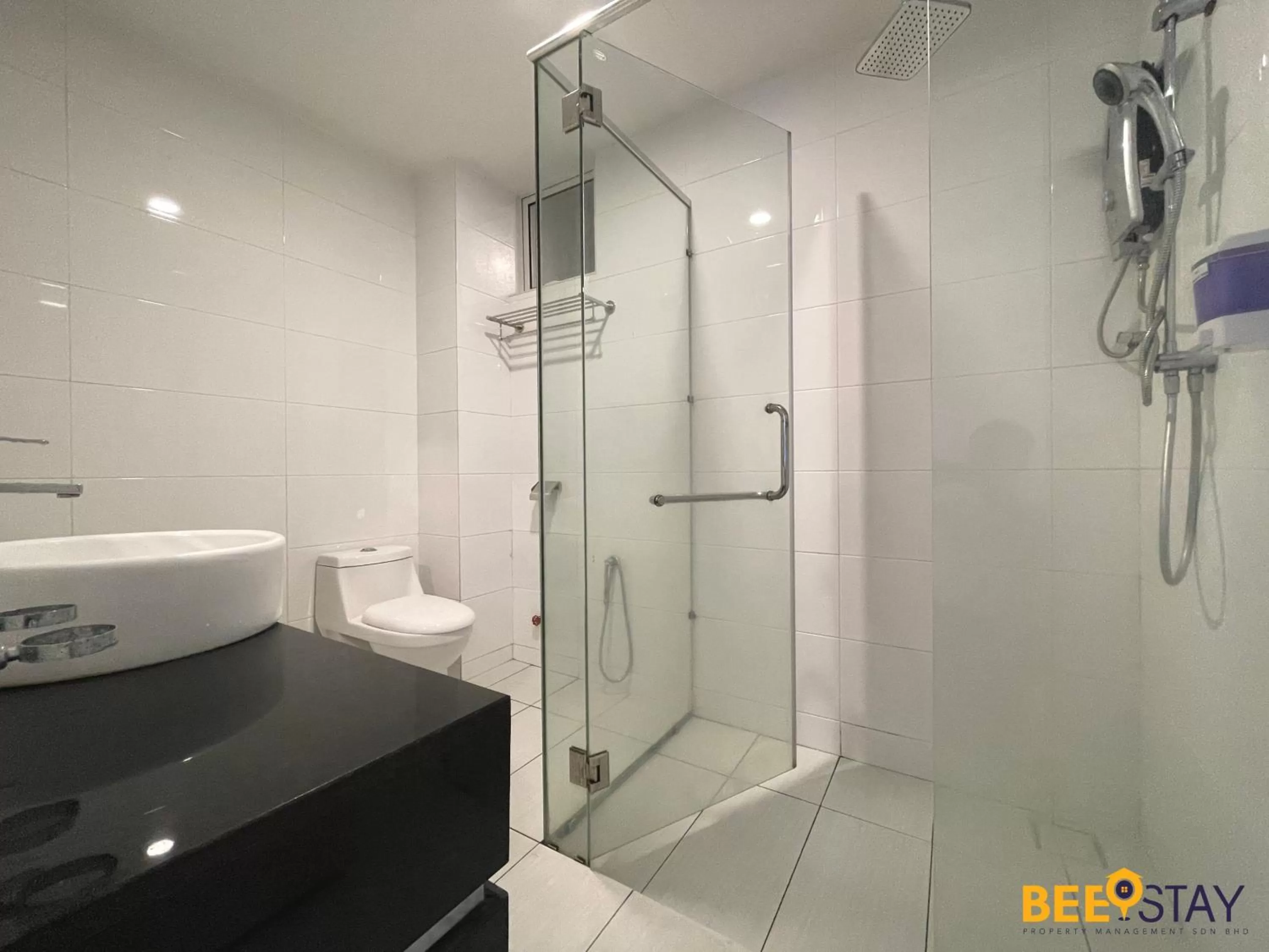 Bathroom in The Wave Suites Melaka by BEESTAY