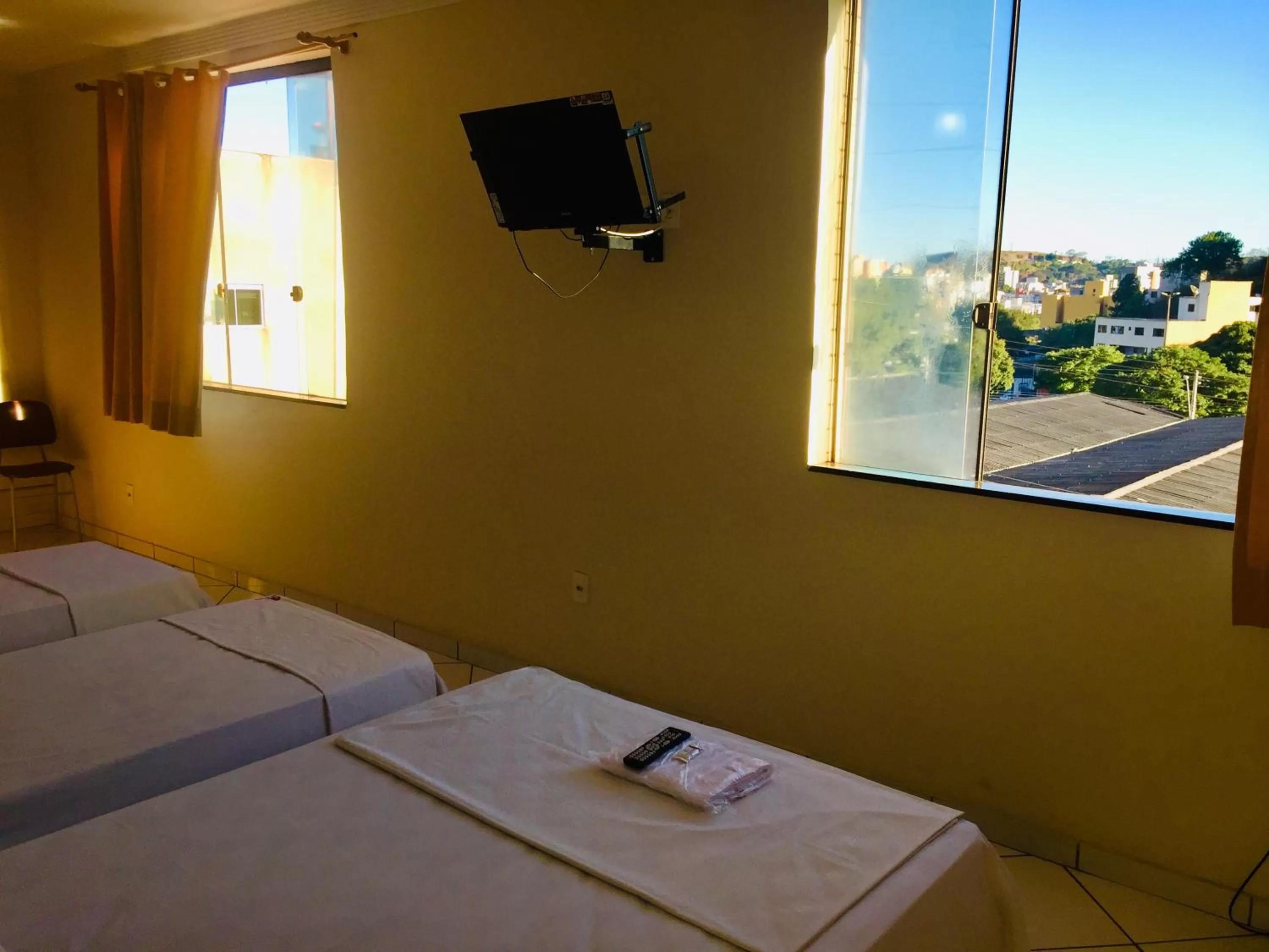 City view, Bed in Hotel Oliveira