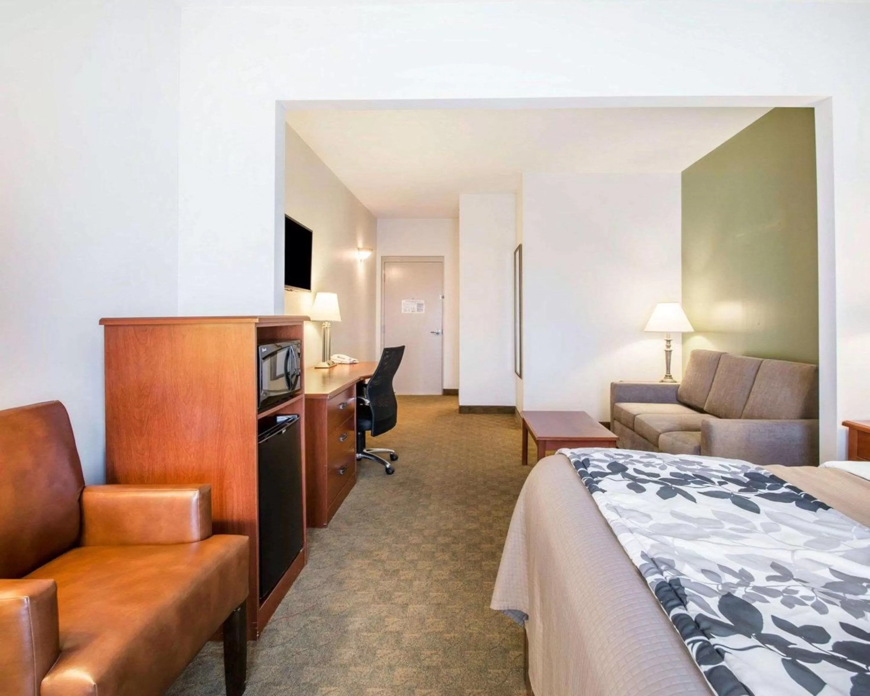 King Suite - Non-Smoking in Sleep Inn & Suites Panama City Beach