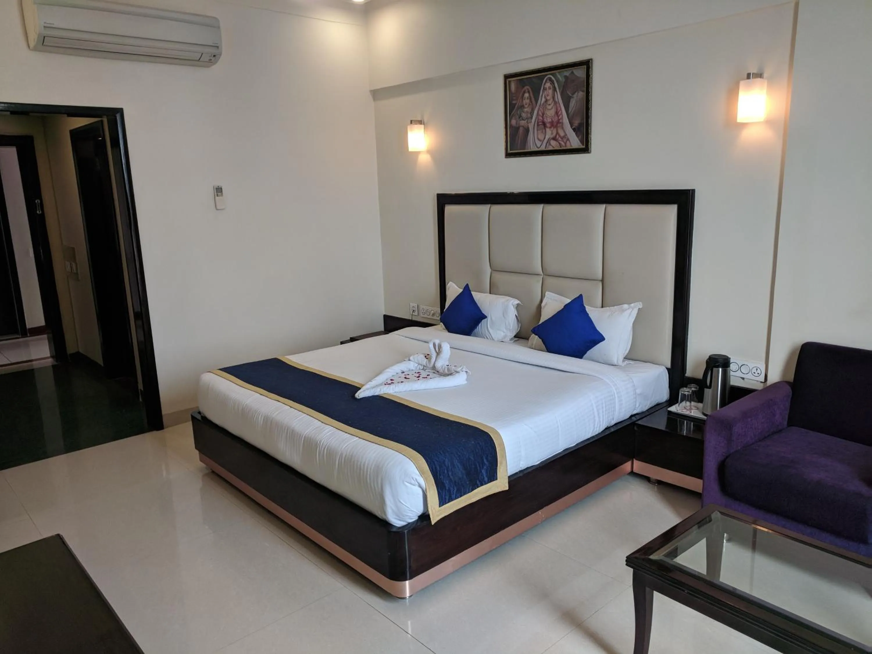 Living room, Bed in Chandra Imperial