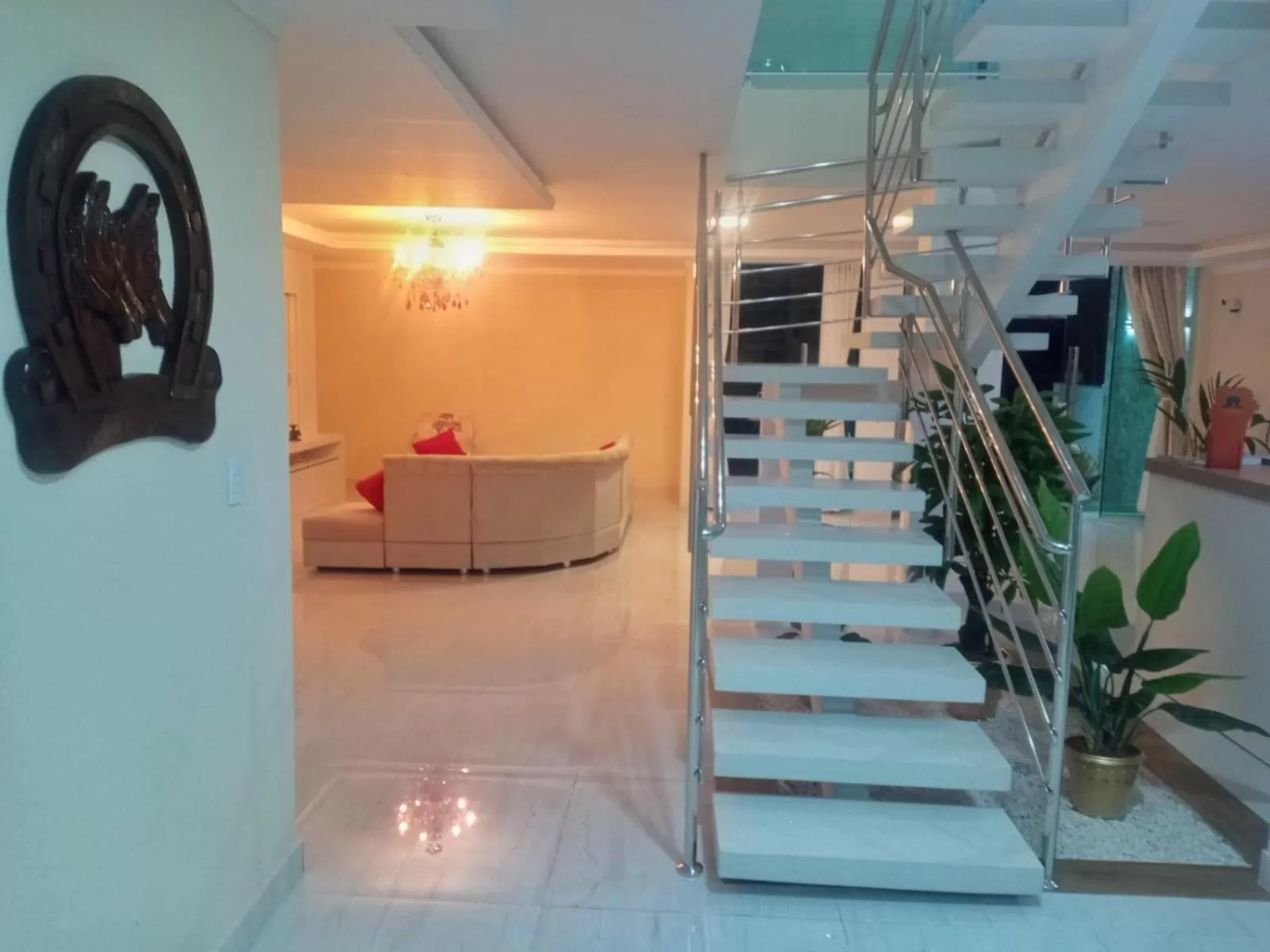 Communal lounge/ TV room in Pousada Cavalero