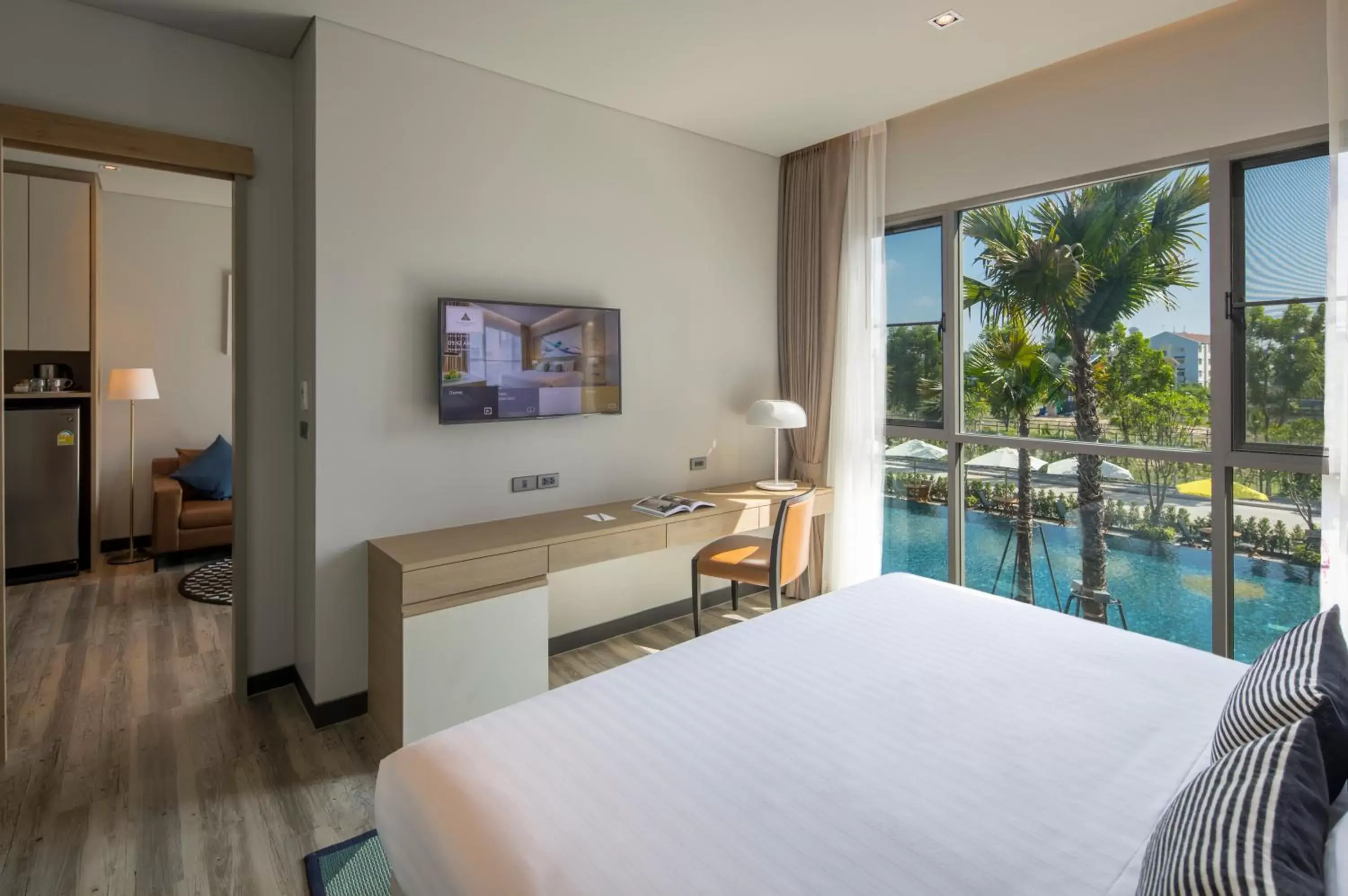King Room with Pool View in Aisana Hotel Korat King Room with Pool View in Aisana Hotel Korat