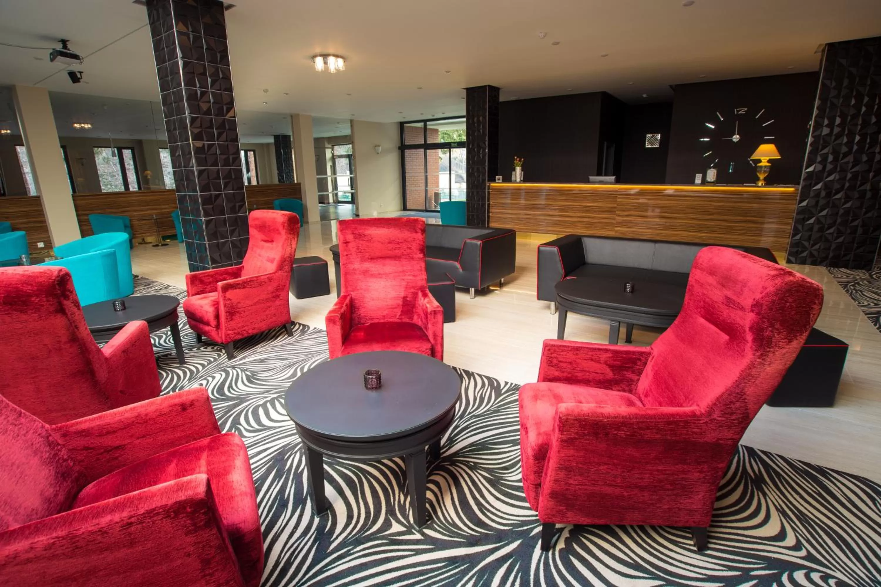 Lobby or reception in Parkhotel Carlsbad Inn