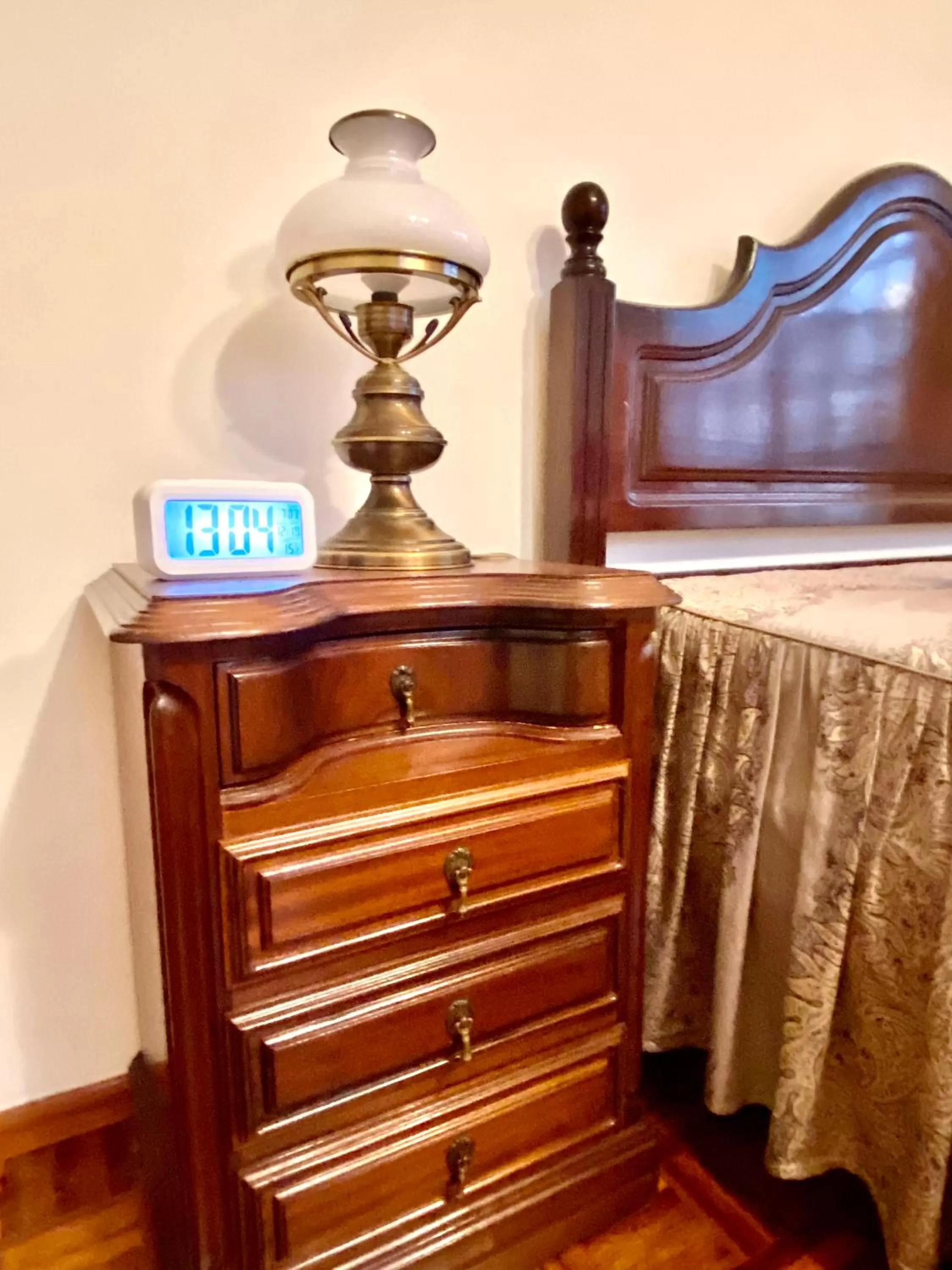 Bed in Spray B&B Sitio in Nazare Mini bar, European style