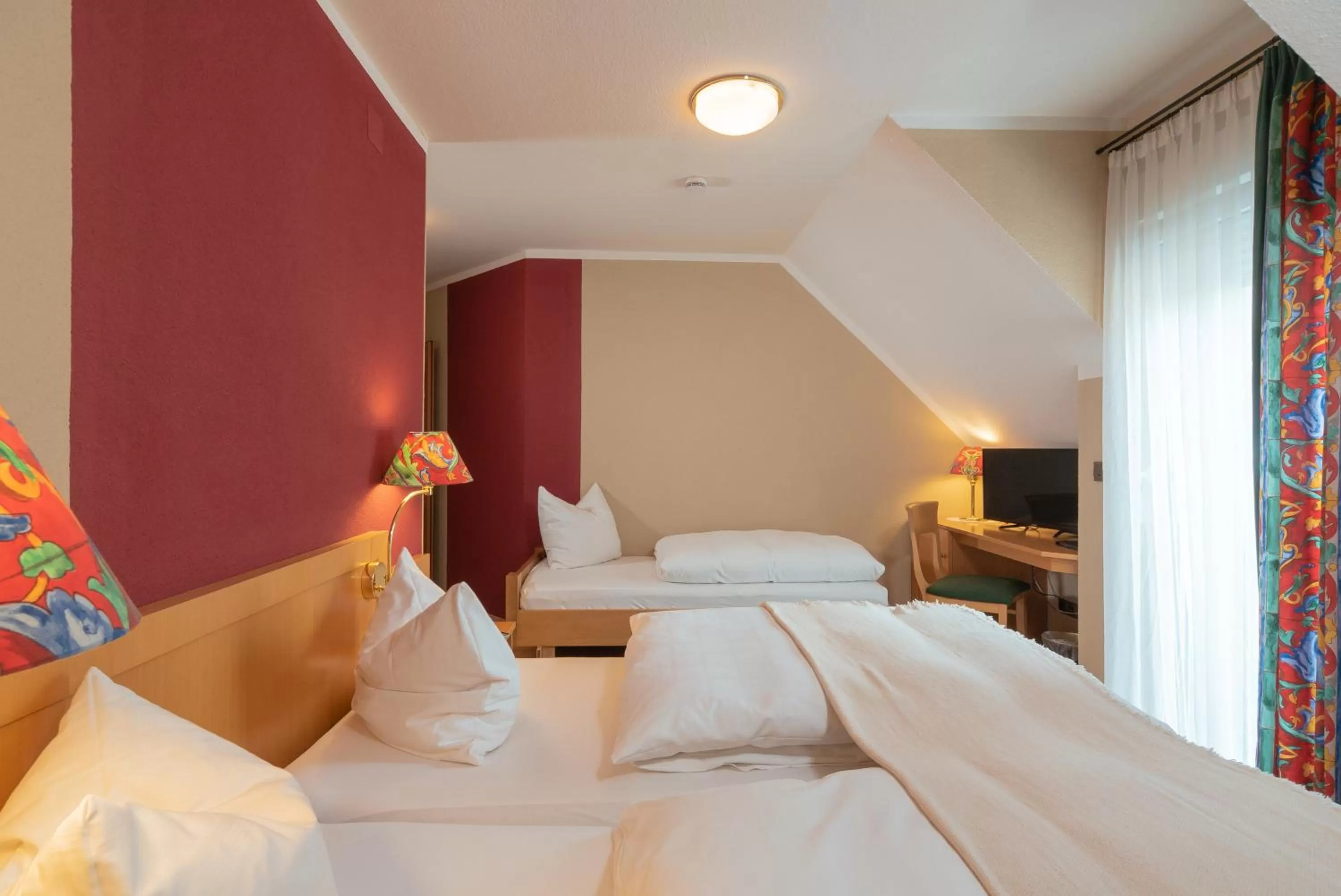 Bed in Wirtshaus & Hotel Zur Alten Brauerei Zapf