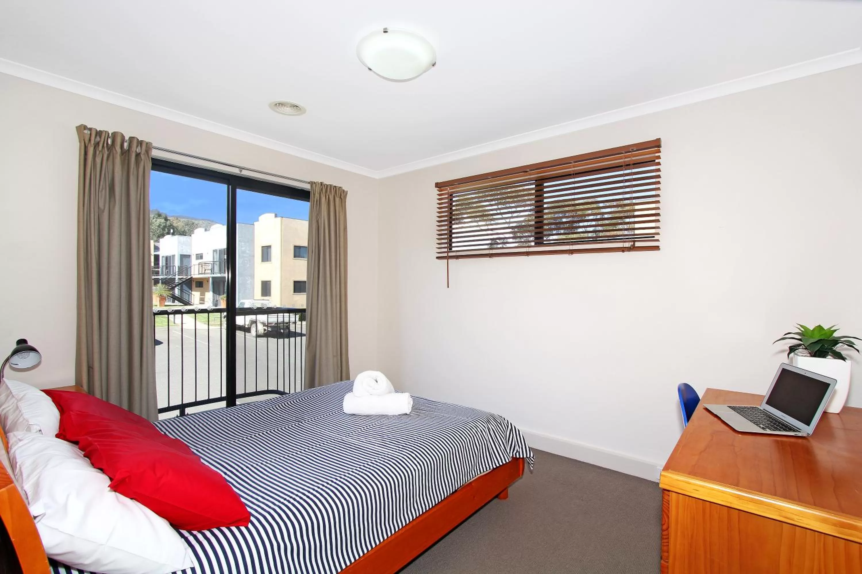 Bed in Amberoo Apartments Tamworth