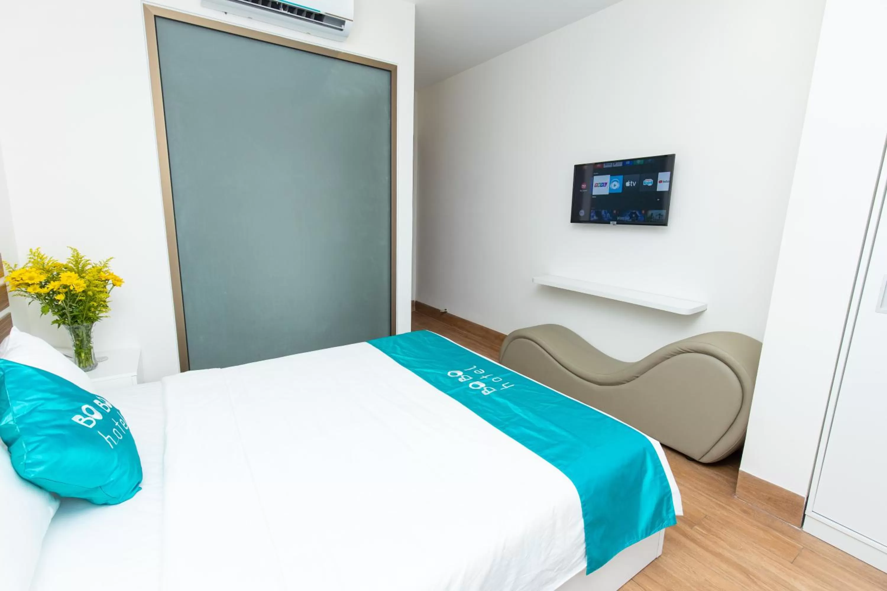 Bed in BOBO Boutique Hotel