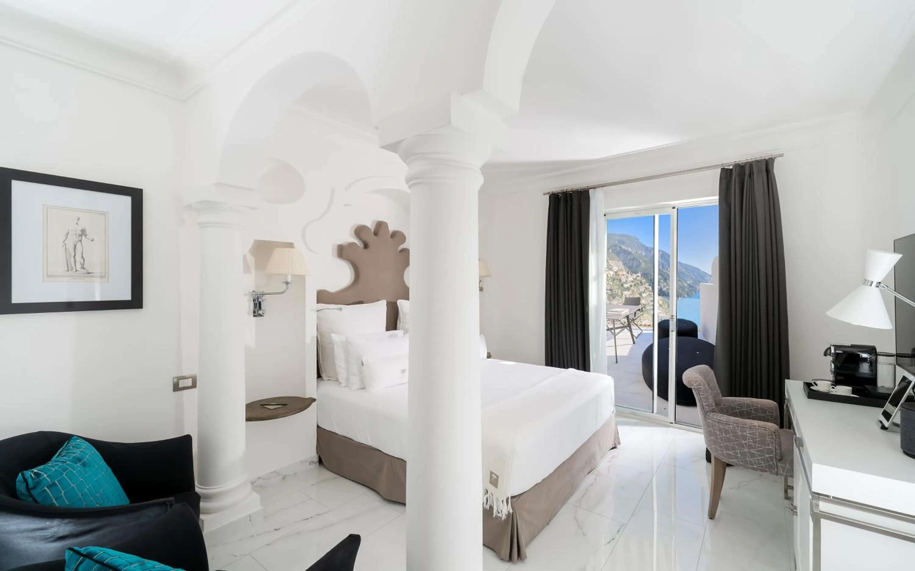 Photo of the whole room, Bed in Hotel Villa Franca