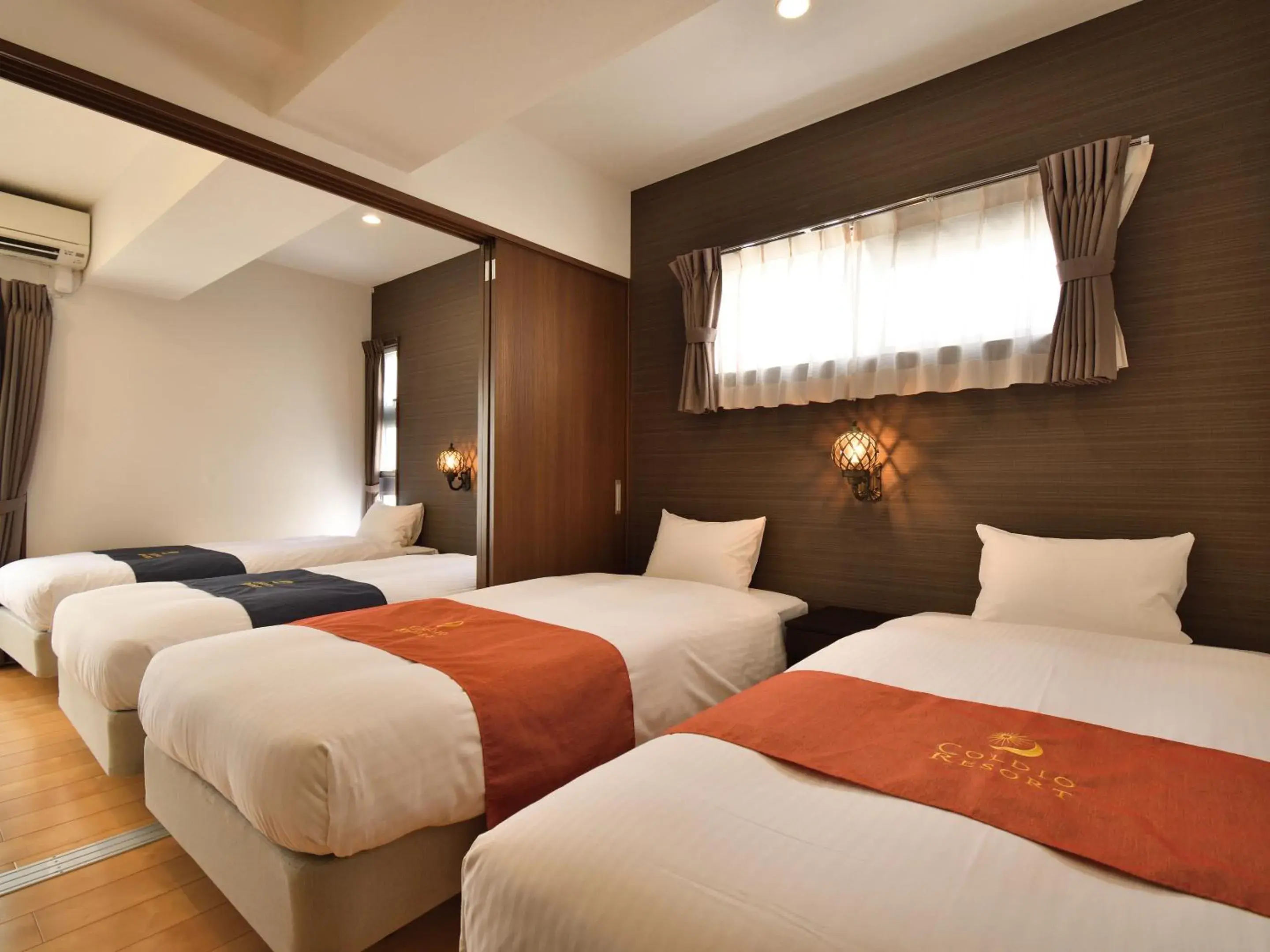 Fourth Condo in Condominium L's INN Fourth Condo in Condominium L's INN