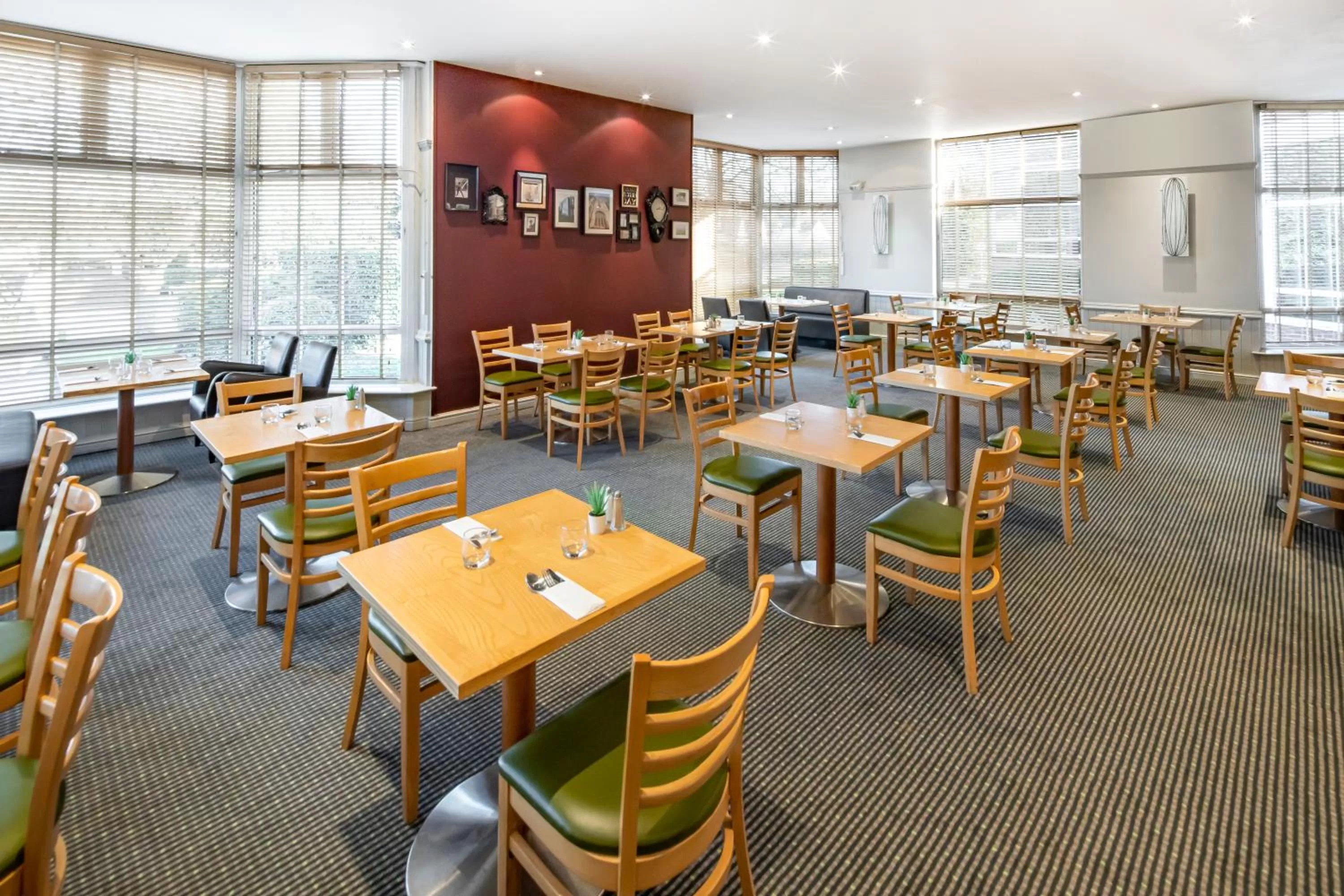 Restaurant/places to eat in Holiday Inn Basingstoke by IHG