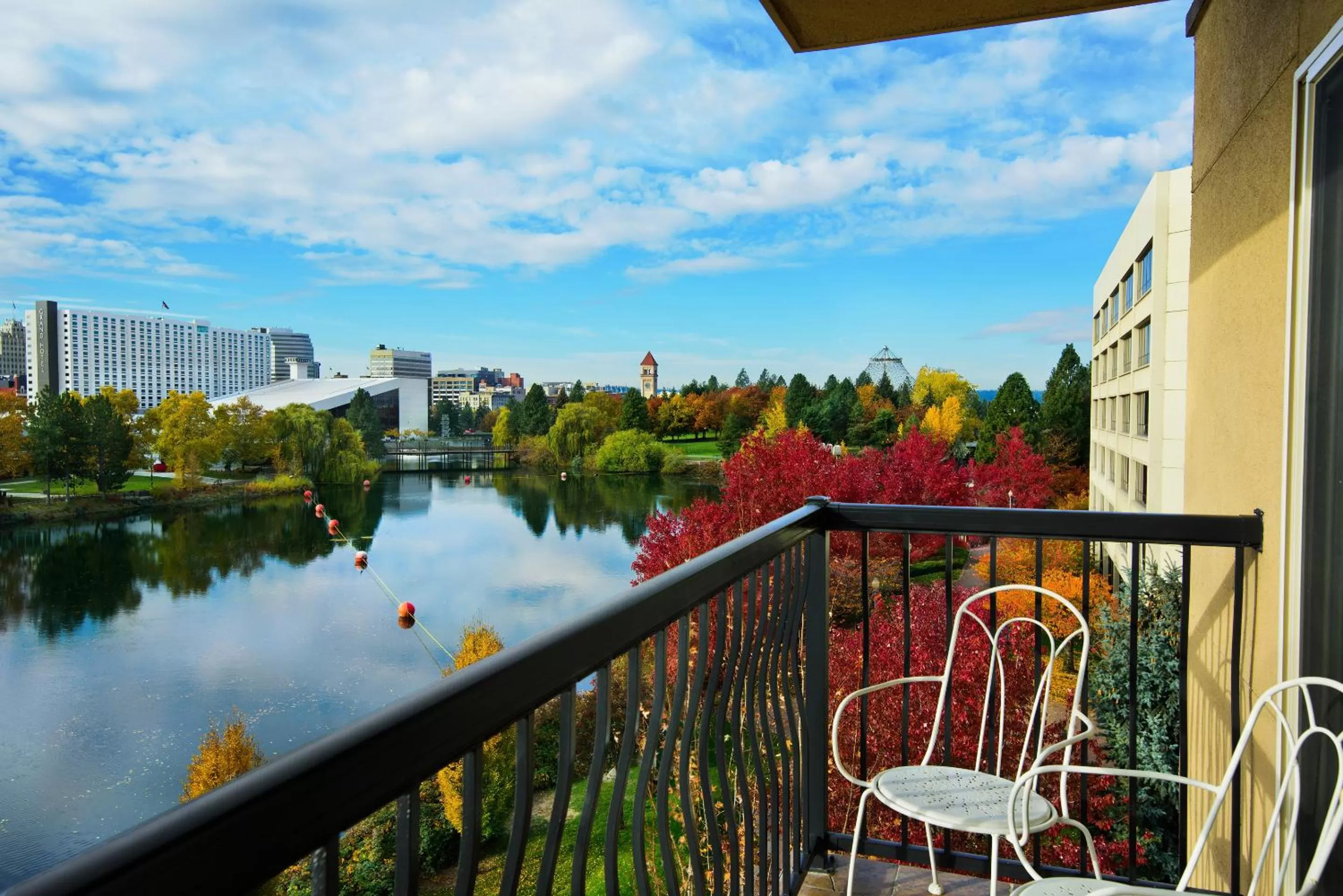 River view in Oxford Suites Spokane Downtown