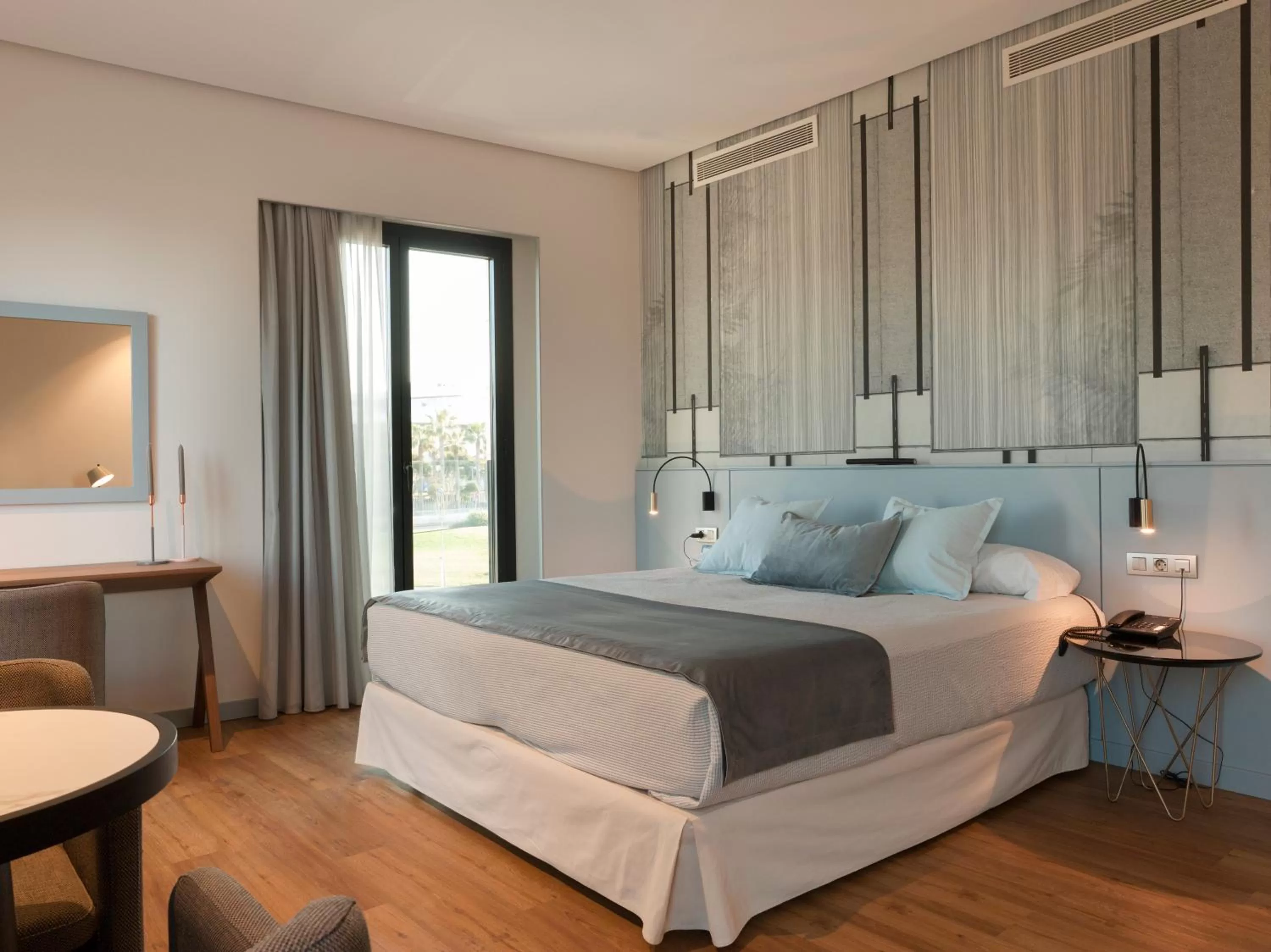 Bedroom, Bed in Hotel Neptuno Playa & Spa