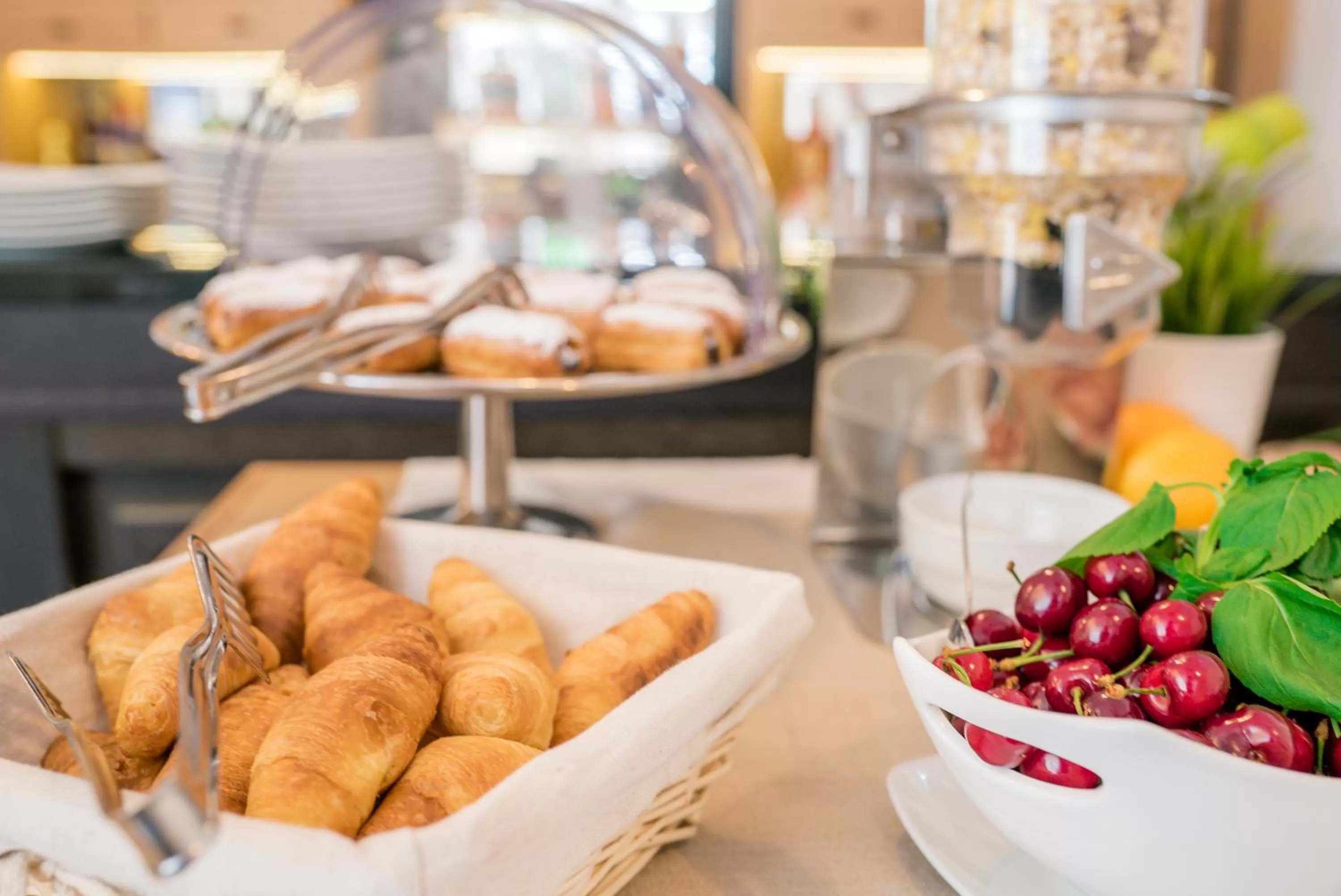 Breakfast in Public House Hotel